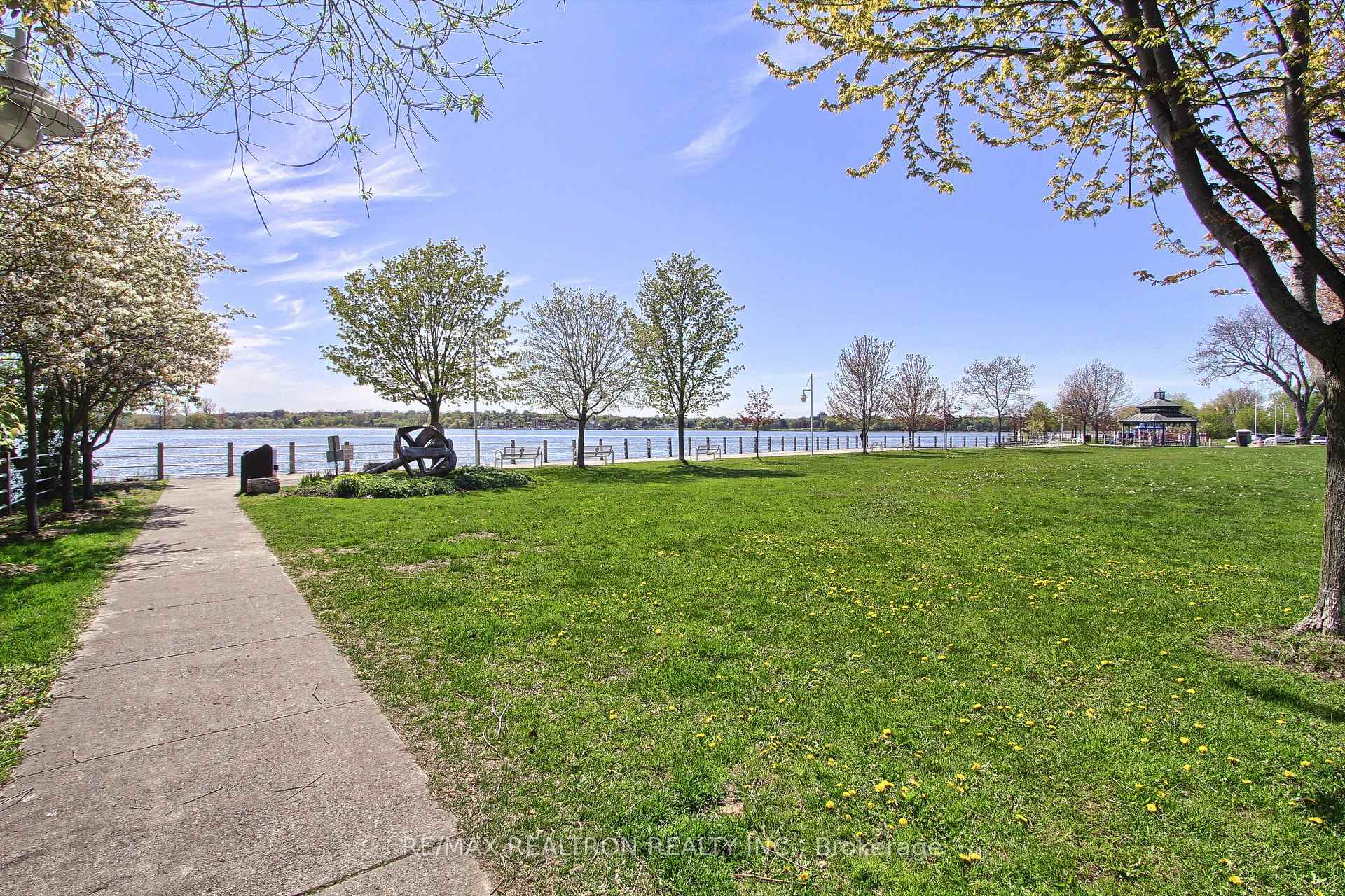 Photo 43 of 606 Annland Street, Pickering, Bay Ridges — HOMEH