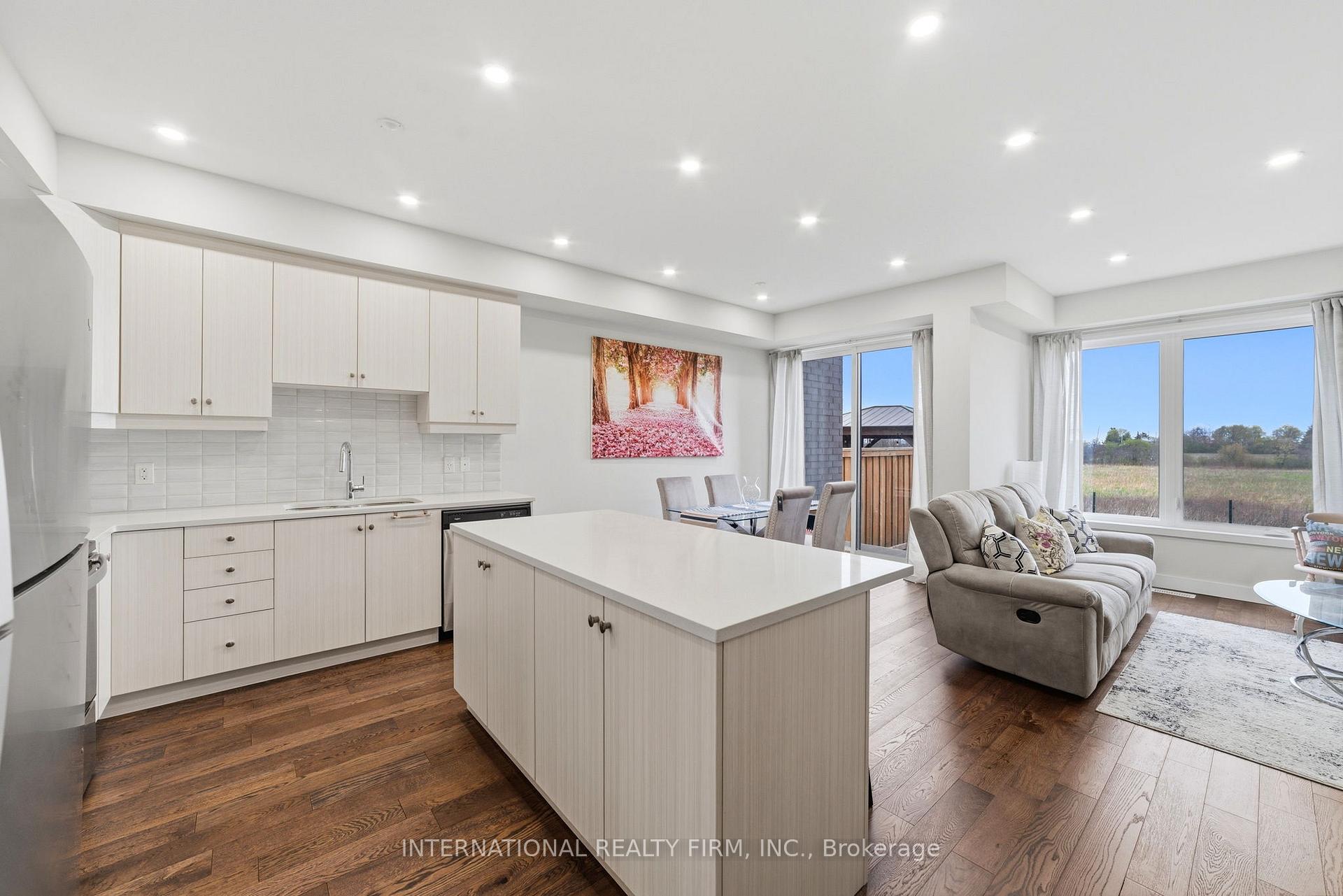 Photo 9 of 134 Bedrock Drive, Hamilton, Stoney Creek Mountain — HOMEH