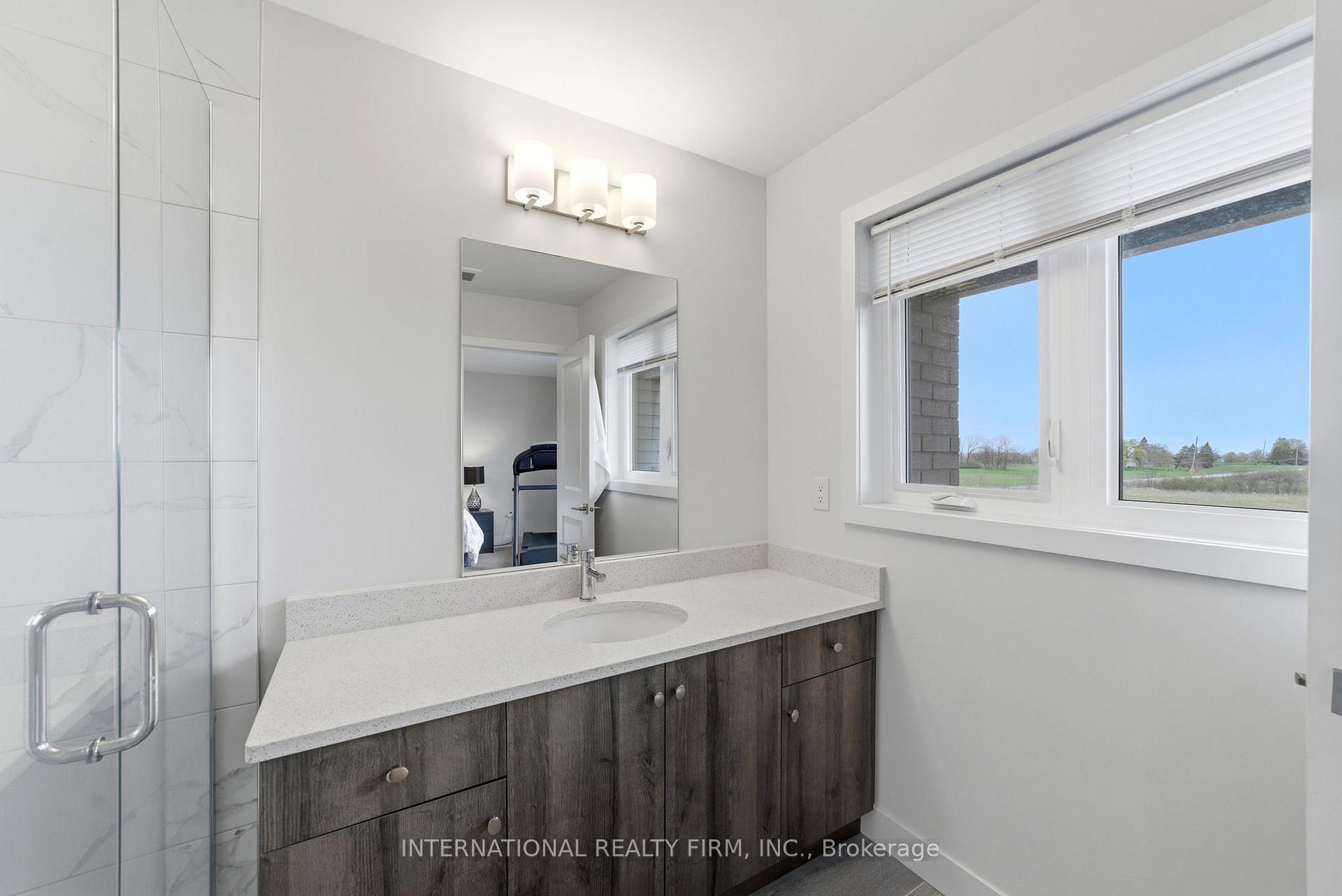 Photo 16 of 134 Bedrock Drive, Hamilton, Stoney Creek Mountain — HOMEH