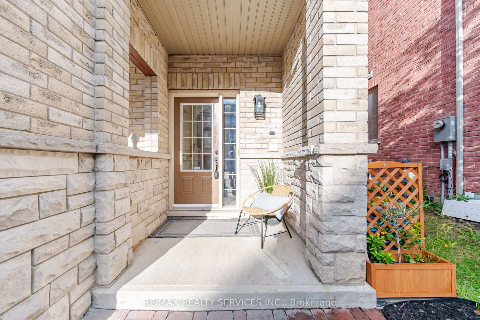 Photo 7 of 23 Clowes Street, Ajax, Central East — HOMEH