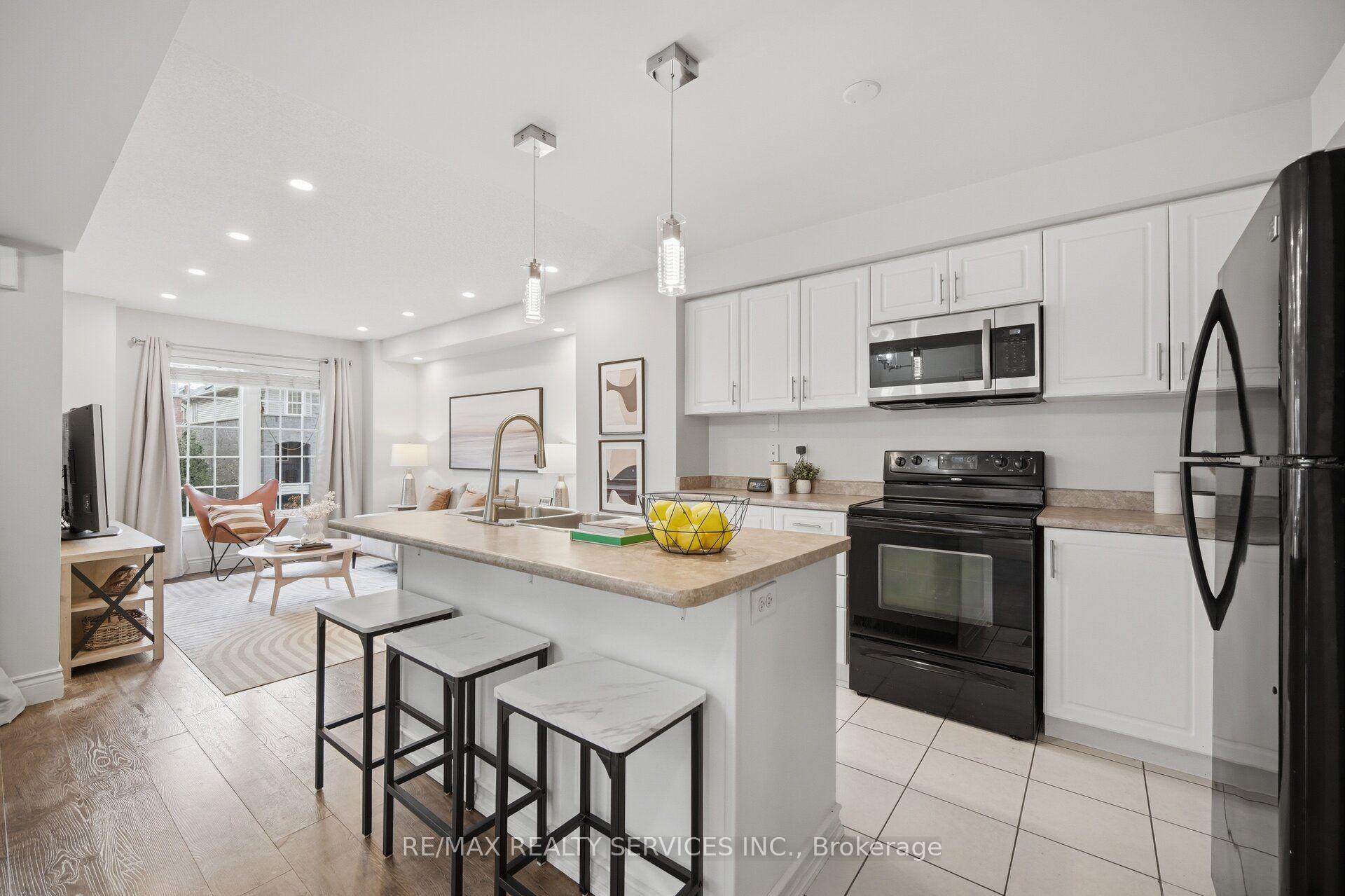 Photo 11 of 23 Clowes Street, Ajax, Central East — HOMEH