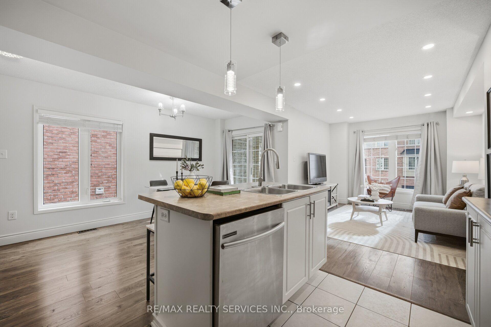 Photo 18 of 23 Clowes Street, Ajax, Central East — HOMEH