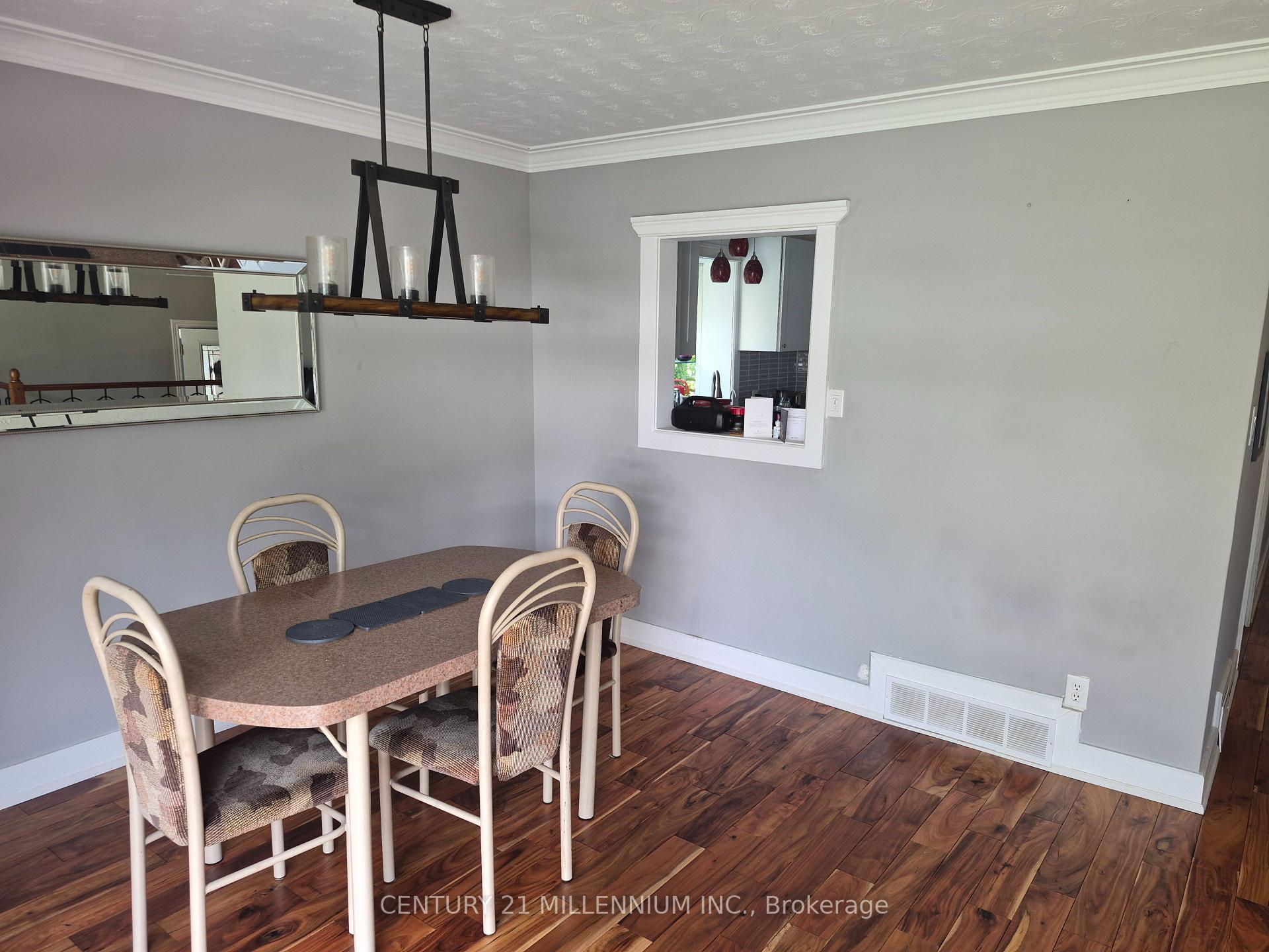 Photo 9 of 40 Meadowland Drive, Brampton, Brampton East — HOMEH