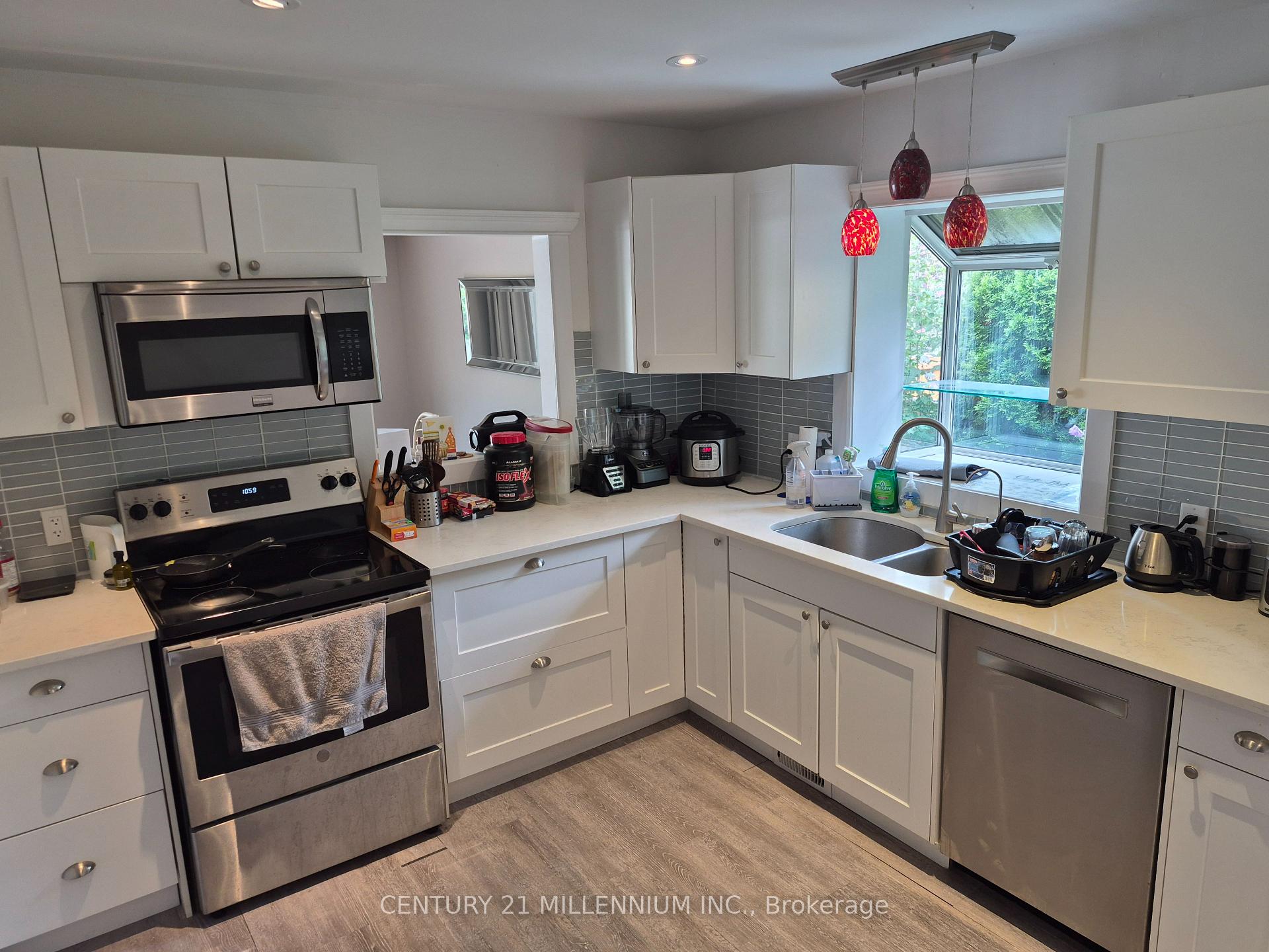 Photo 11 of 40 Meadowland Drive, Brampton, Brampton East — HOMEH