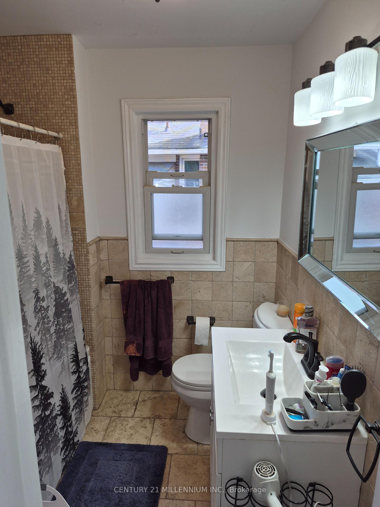 Photo 23 of 40 Meadowland Drive, Brampton, Brampton East — HOMEH