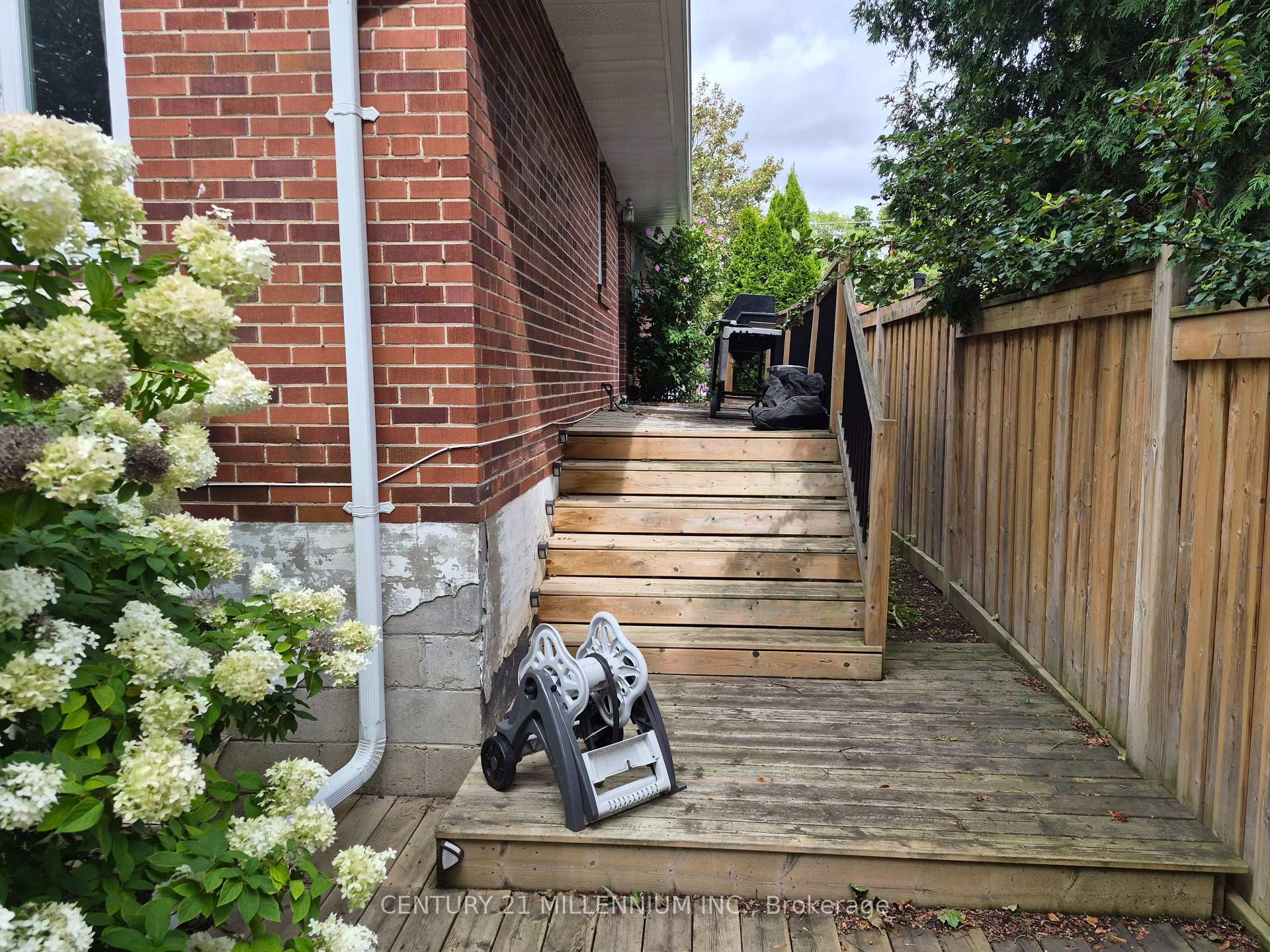 Photo 44 of 40 Meadowland Drive, Brampton, Brampton East — HOMEH