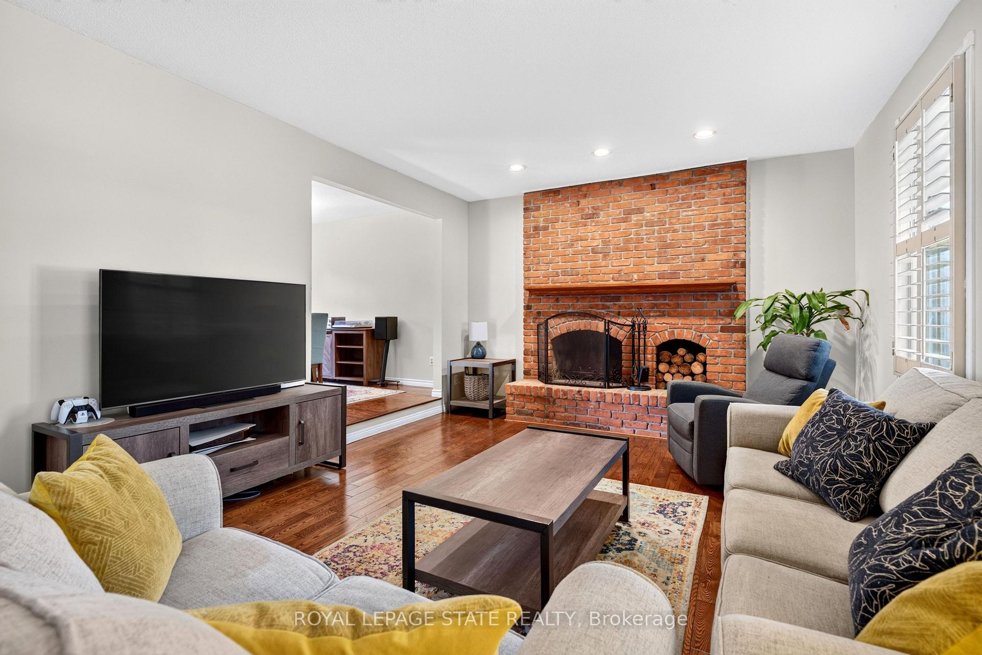 Photo 13 of 166 Orchard Drive, Hamilton, Ancaster — HOMEH