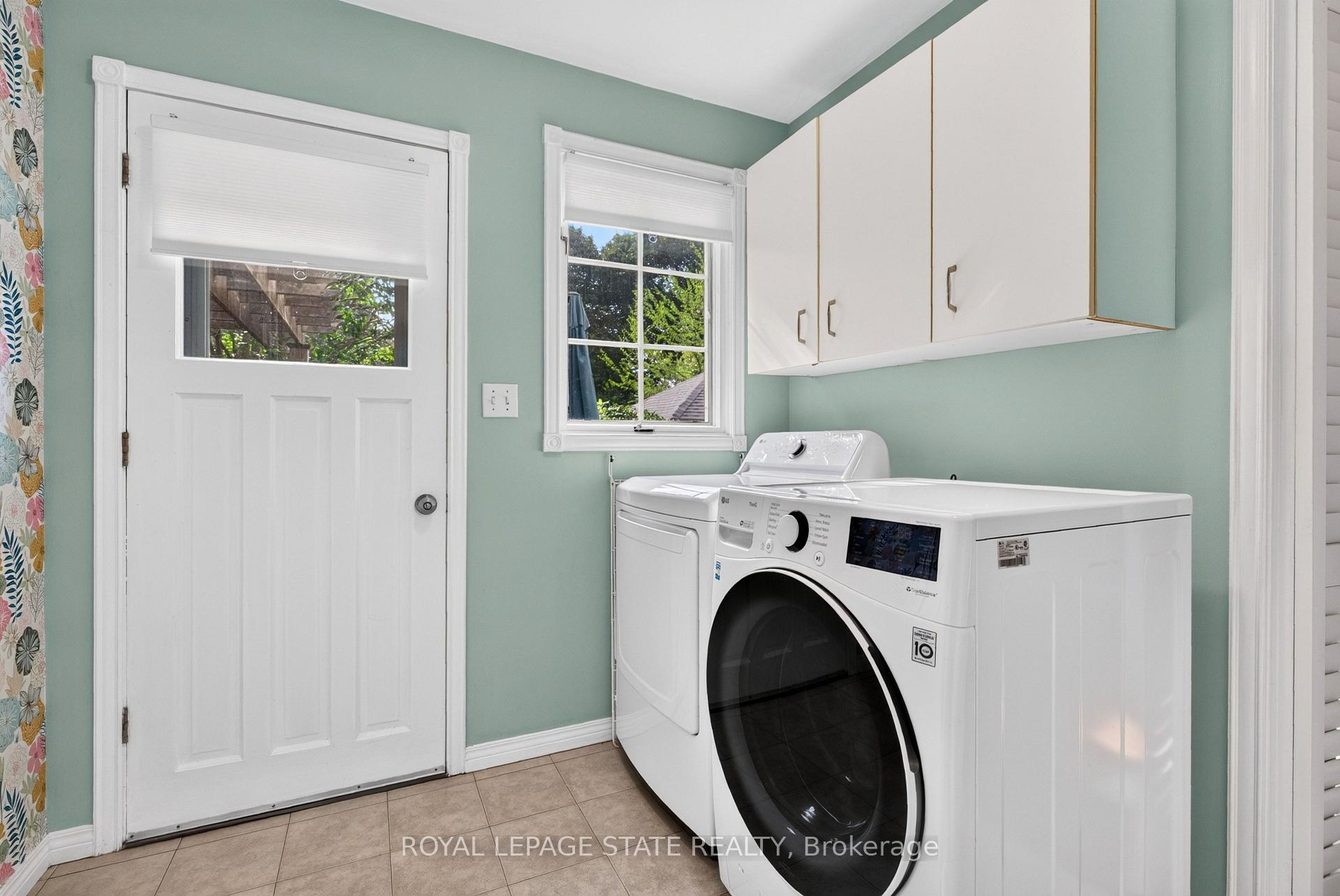 Photo 24 of 166 Orchard Drive, Hamilton, Ancaster — HOMEH