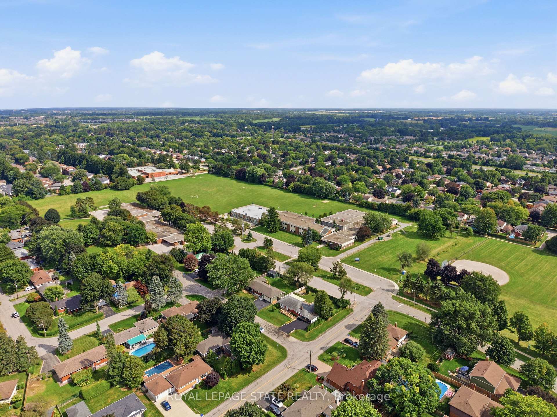 Photo 51 of 166 Orchard Drive, Hamilton, Ancaster — HOMEH