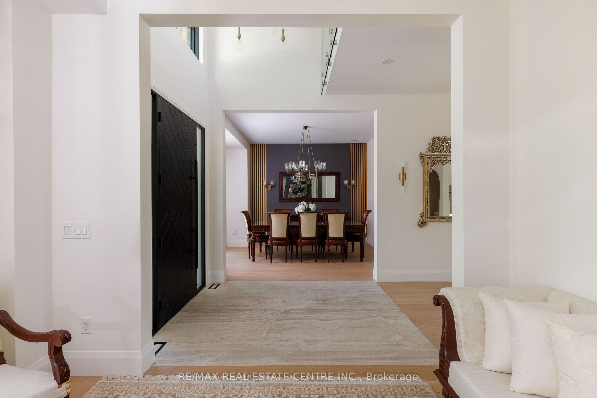 Photo 7 of 176 Weybourne Road, Oakville, West — HOMEH