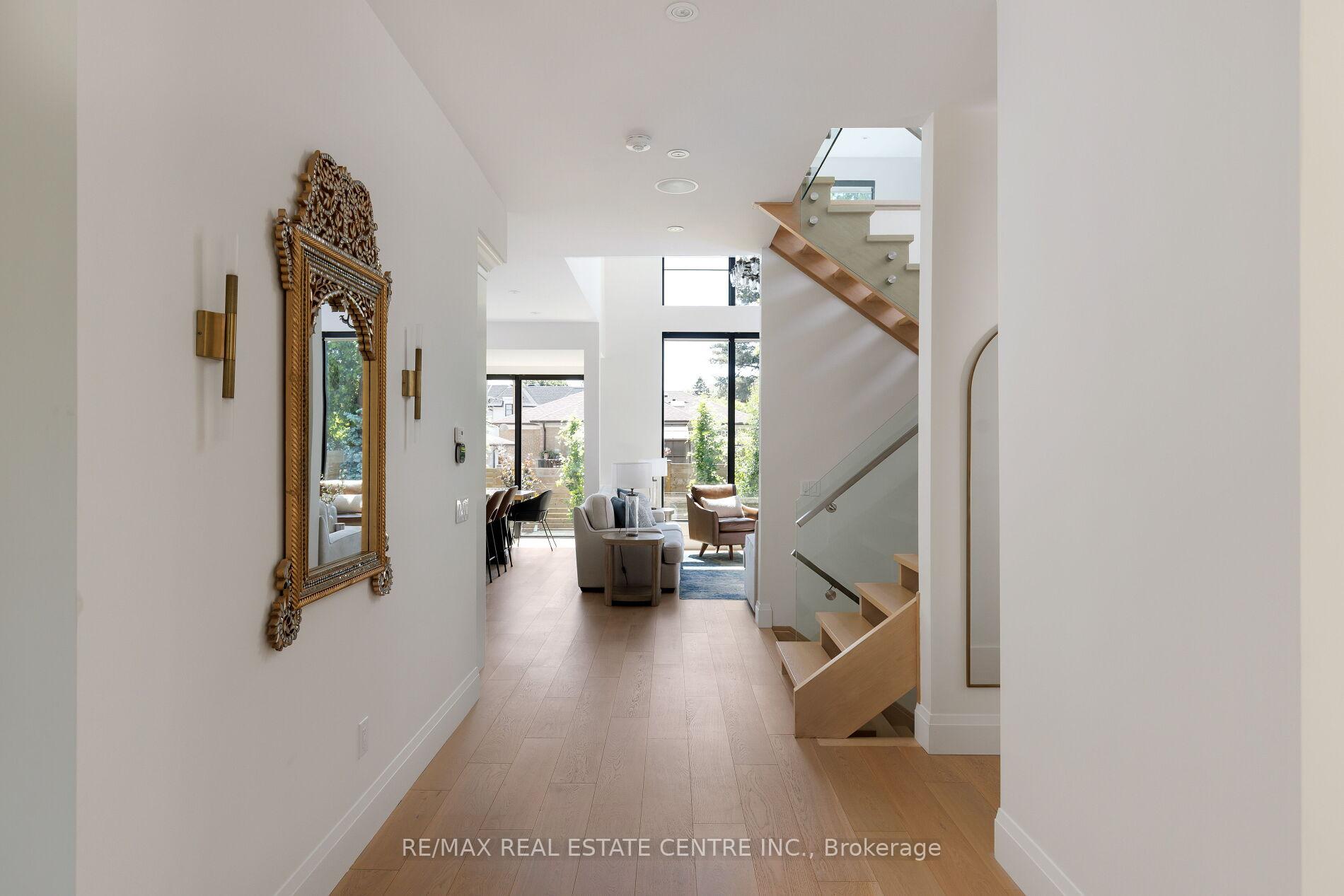 Photo 9 of 176 Weybourne Road, Oakville, West — HOMEH