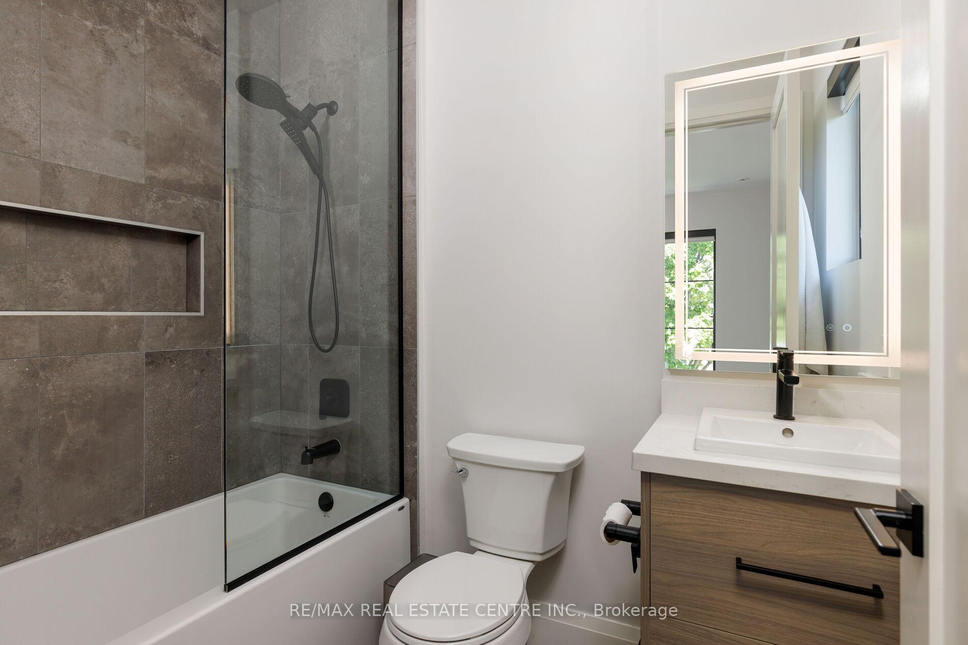 Photo 29 of 176 Weybourne Road, Oakville, West — HOMEH