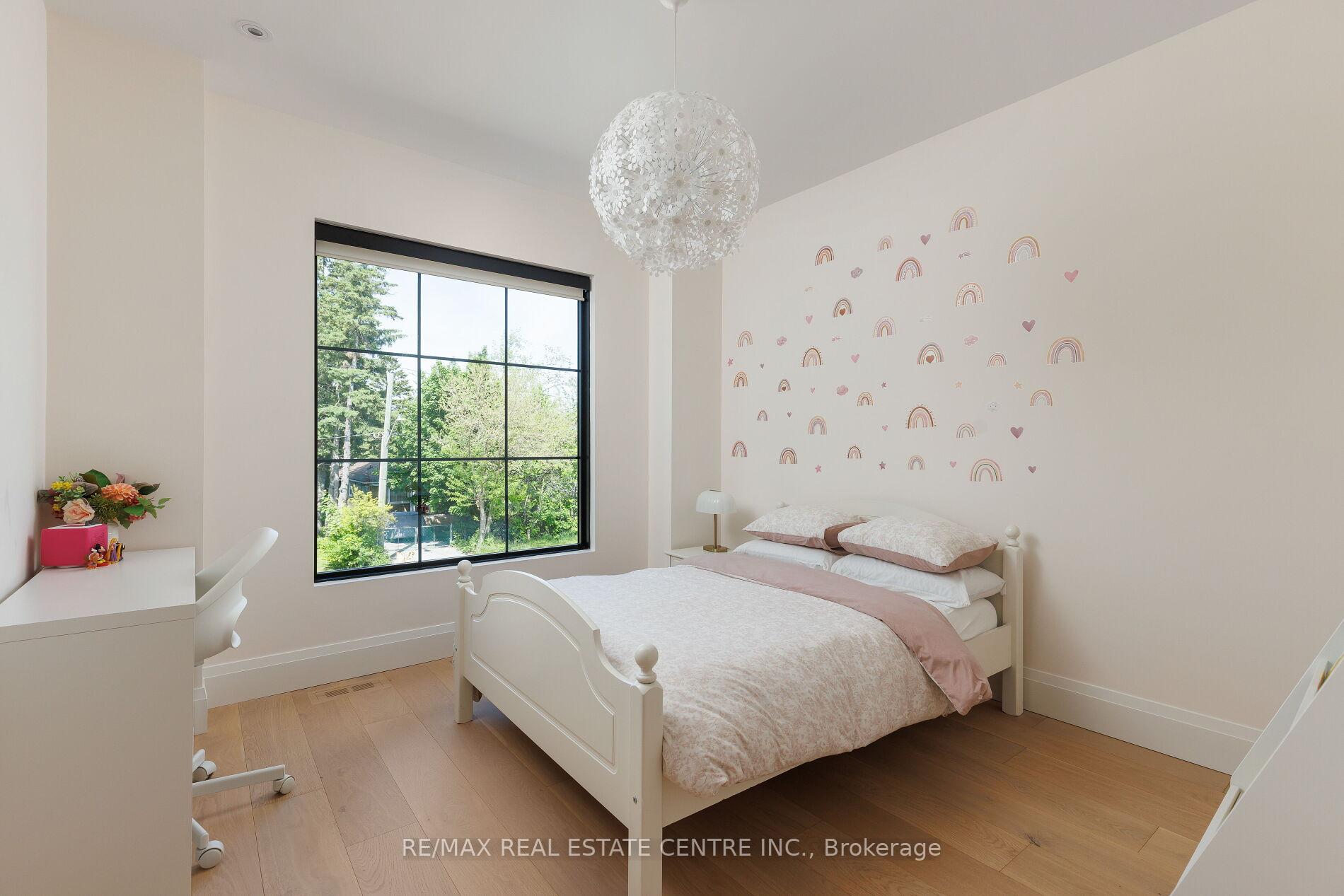 Photo 32 of 176 Weybourne Road, Oakville, West — HOMEH