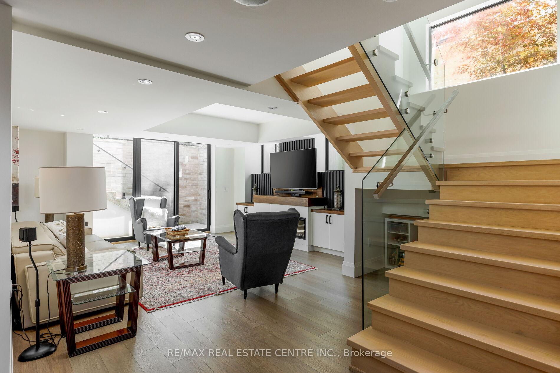 Photo 35 of 176 Weybourne Road, Oakville, West — HOMEH