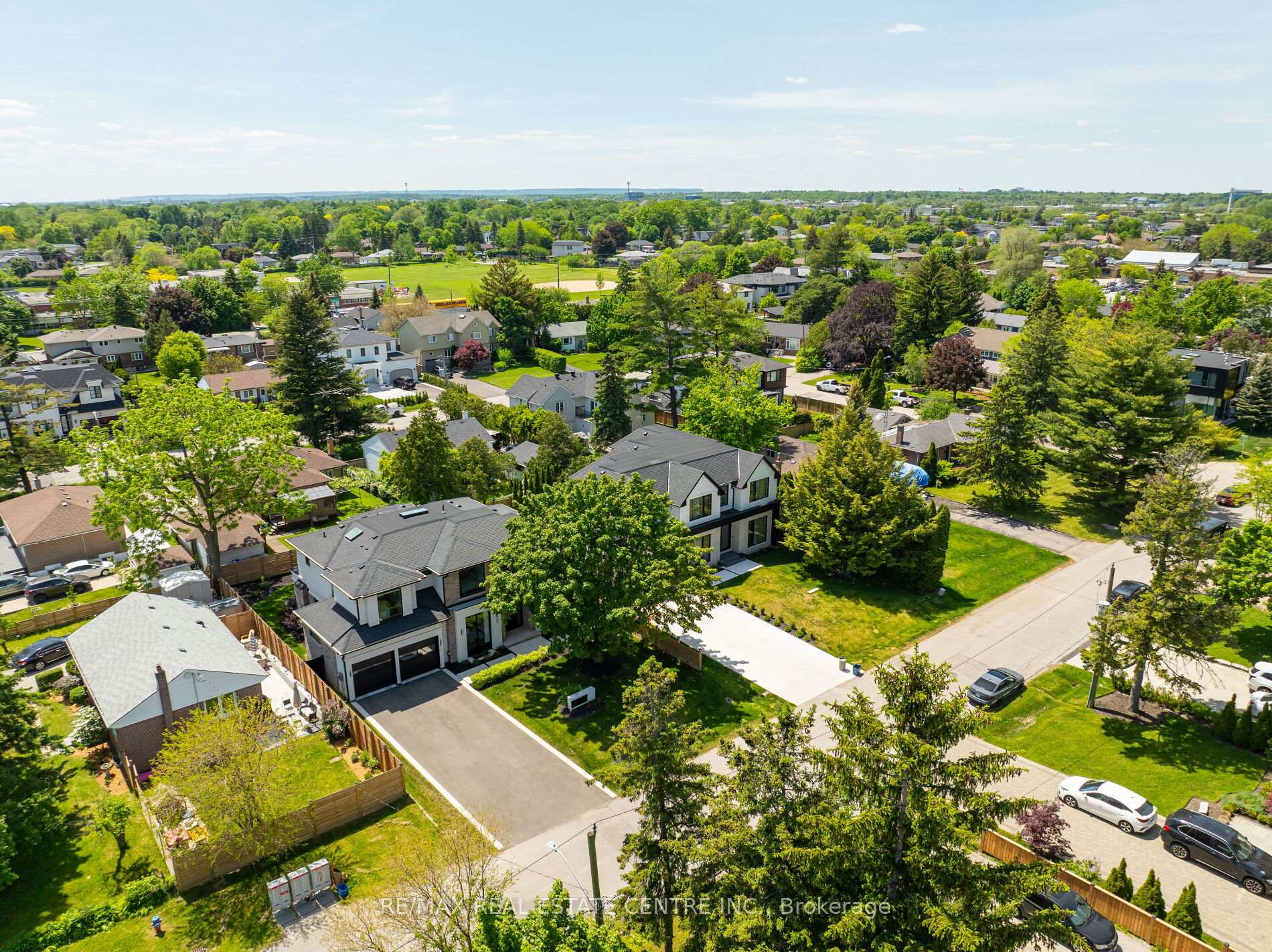 Photo 49 of 176 Weybourne Road, Oakville, West — HOMEH