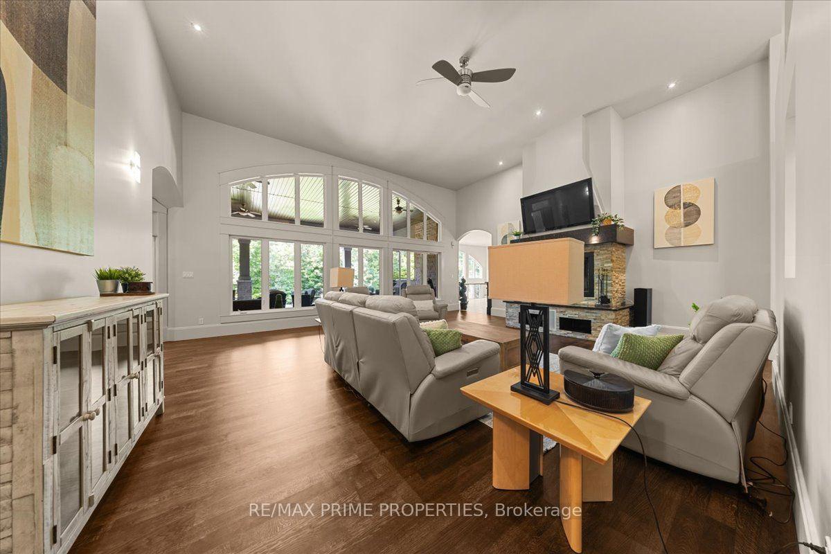 Photo 10 of 1161 Du Gouverneur Drive, Ottawa, Cumberland Ridge — HOMEH