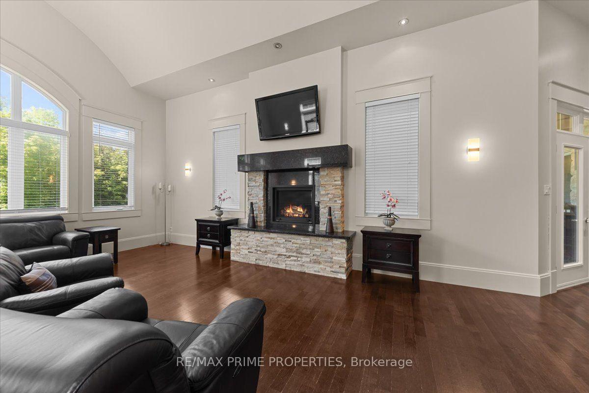 Photo 24 of 1161 Du Gouverneur Drive, Ottawa, Cumberland Ridge — HOMEH