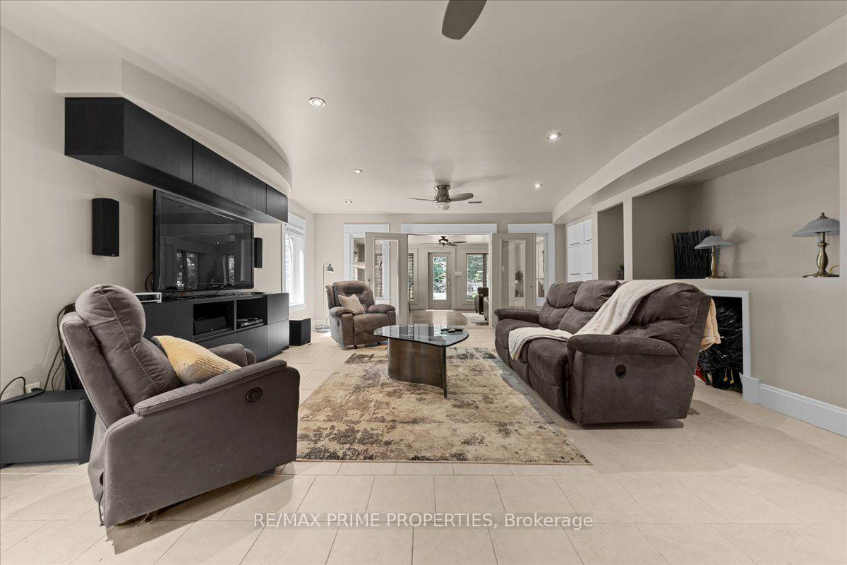 Photo 42 of 1161 Du Gouverneur Drive, Ottawa, Cumberland Ridge — HOMEH