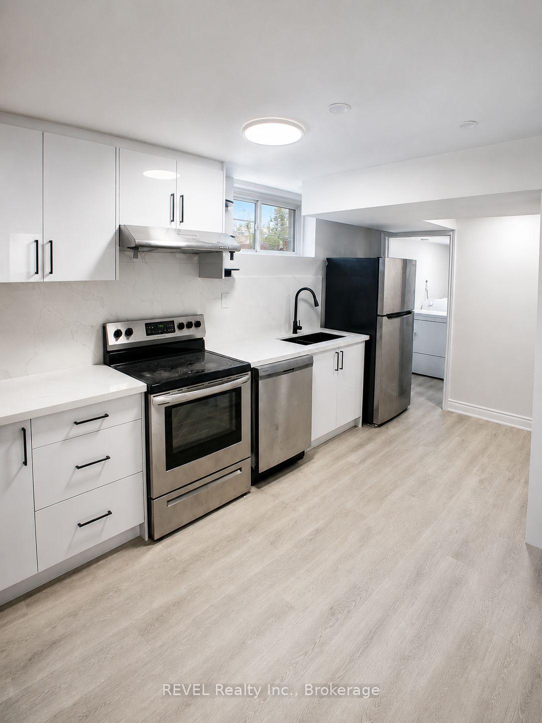Photo 27 of 8961 Emily Boulevard, Niagara Falls, Brown — HOMEH