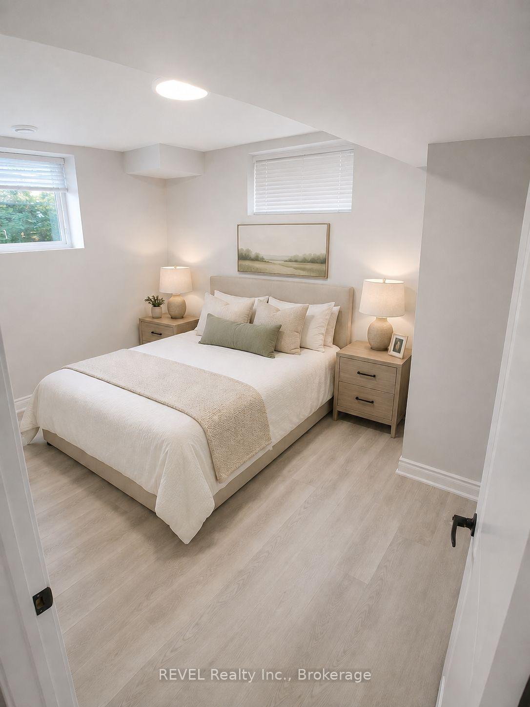 Photo 29 of 8961 Emily Boulevard, Niagara Falls, Brown — HOMEH