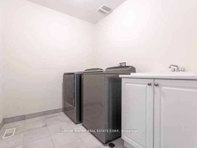 Photo 35 of 43 Morrison Drive, Hamilton, Meadowlands — HOMEH