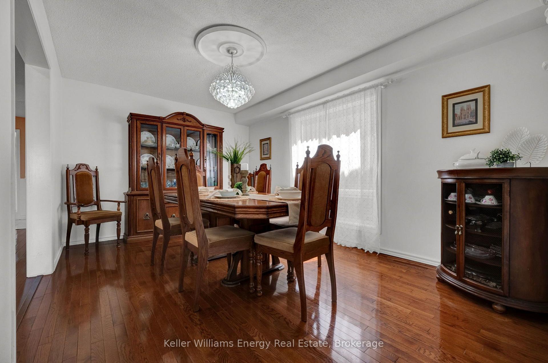 Photo 8 of 2 Murkar Crescent, Whitby, Blue Grass Meadows — HOMEH