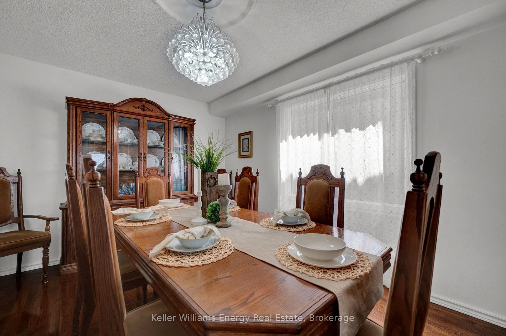 Photo 9 of 2 Murkar Crescent, Whitby, Blue Grass Meadows — HOMEH