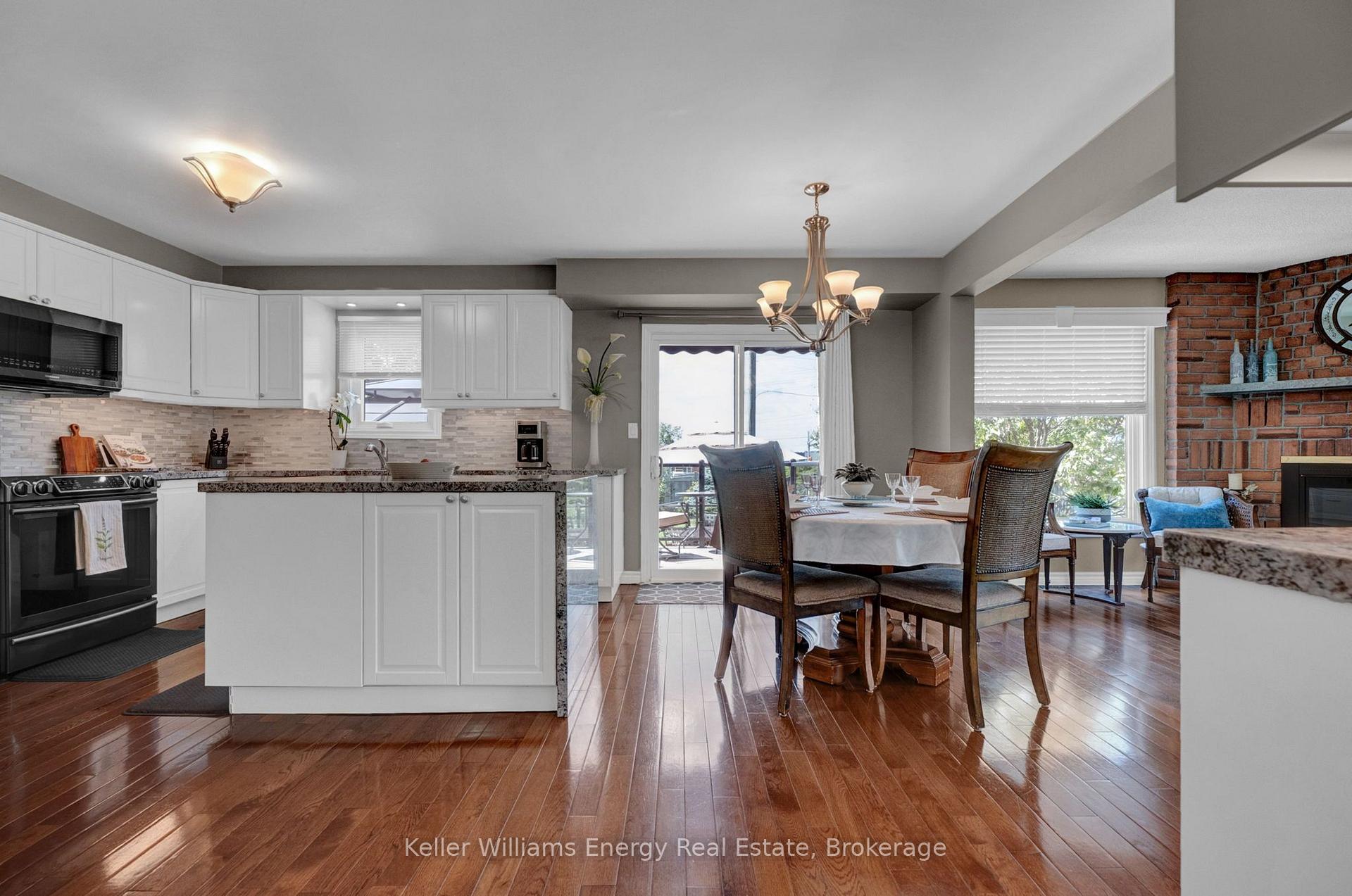 Photo 10 of 2 Murkar Crescent, Whitby, Blue Grass Meadows — HOMEH