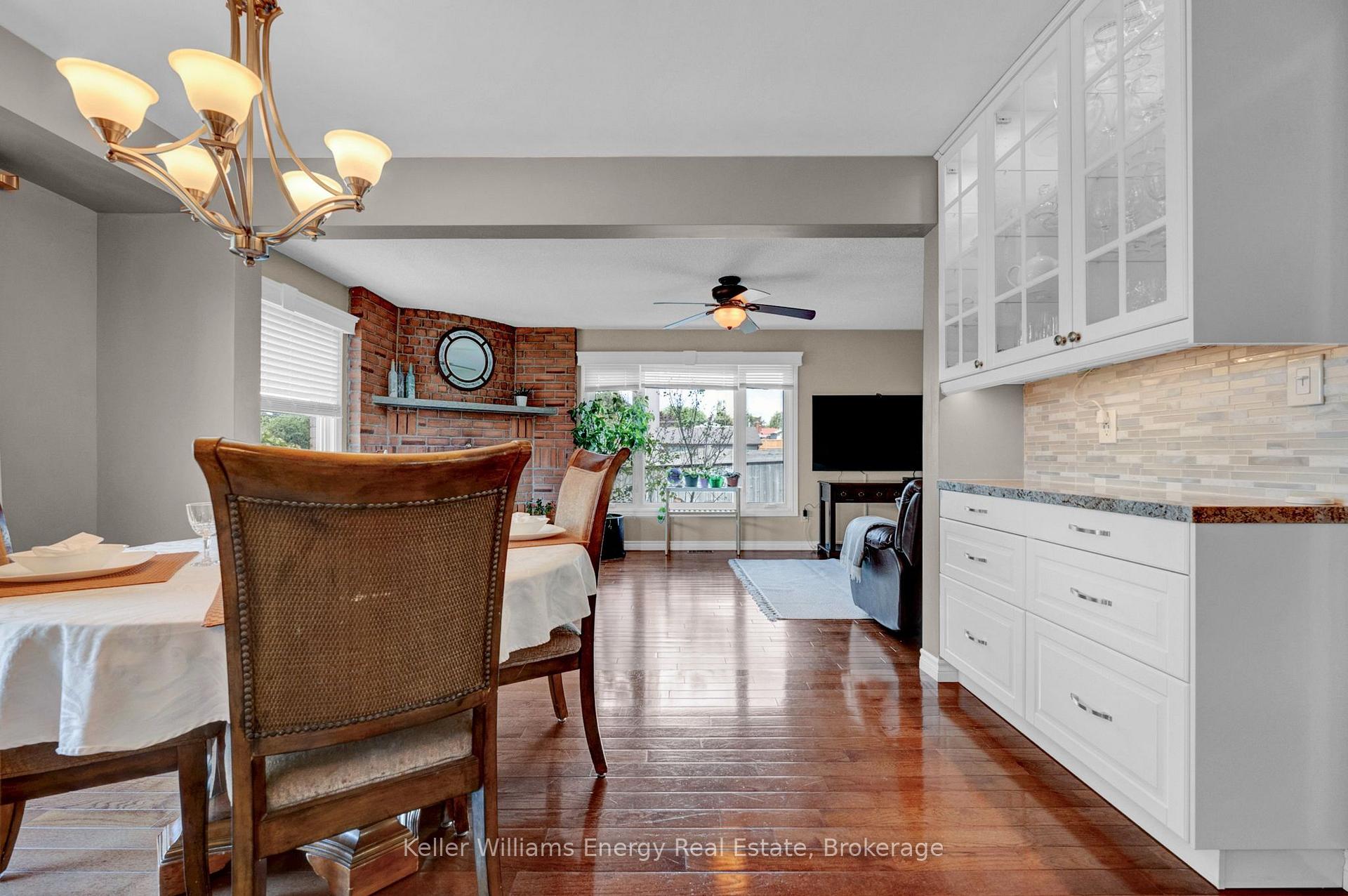 Photo 17 of 2 Murkar Crescent, Whitby, Blue Grass Meadows — HOMEH