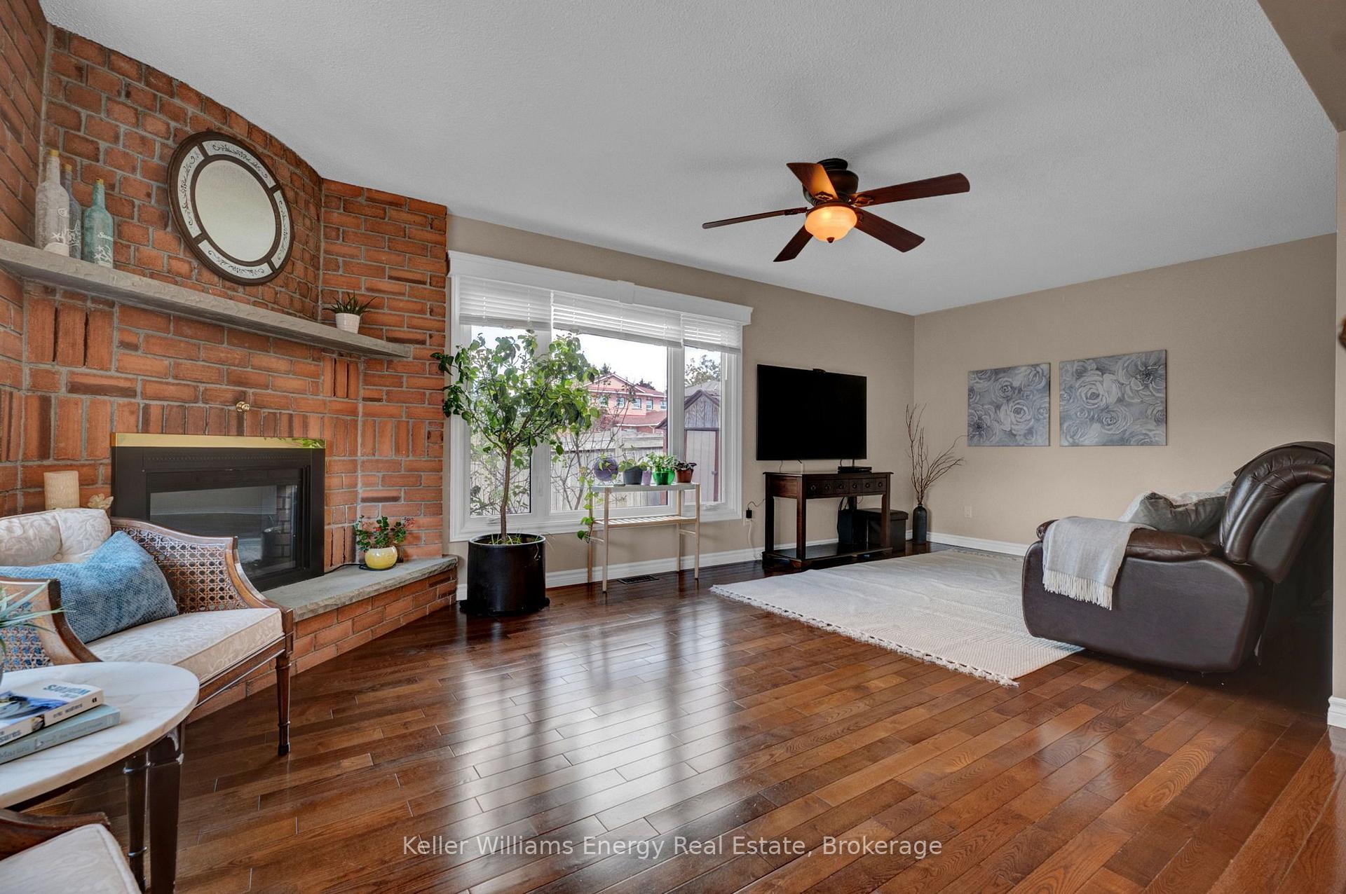 Photo 21 of 2 Murkar Crescent, Whitby, Blue Grass Meadows — HOMEH