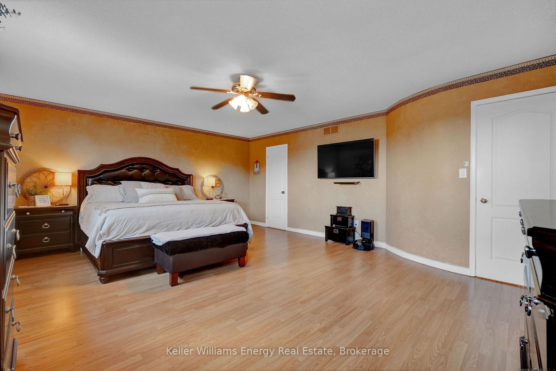 Photo 23 of 2 Murkar Crescent, Whitby, Blue Grass Meadows — HOMEH