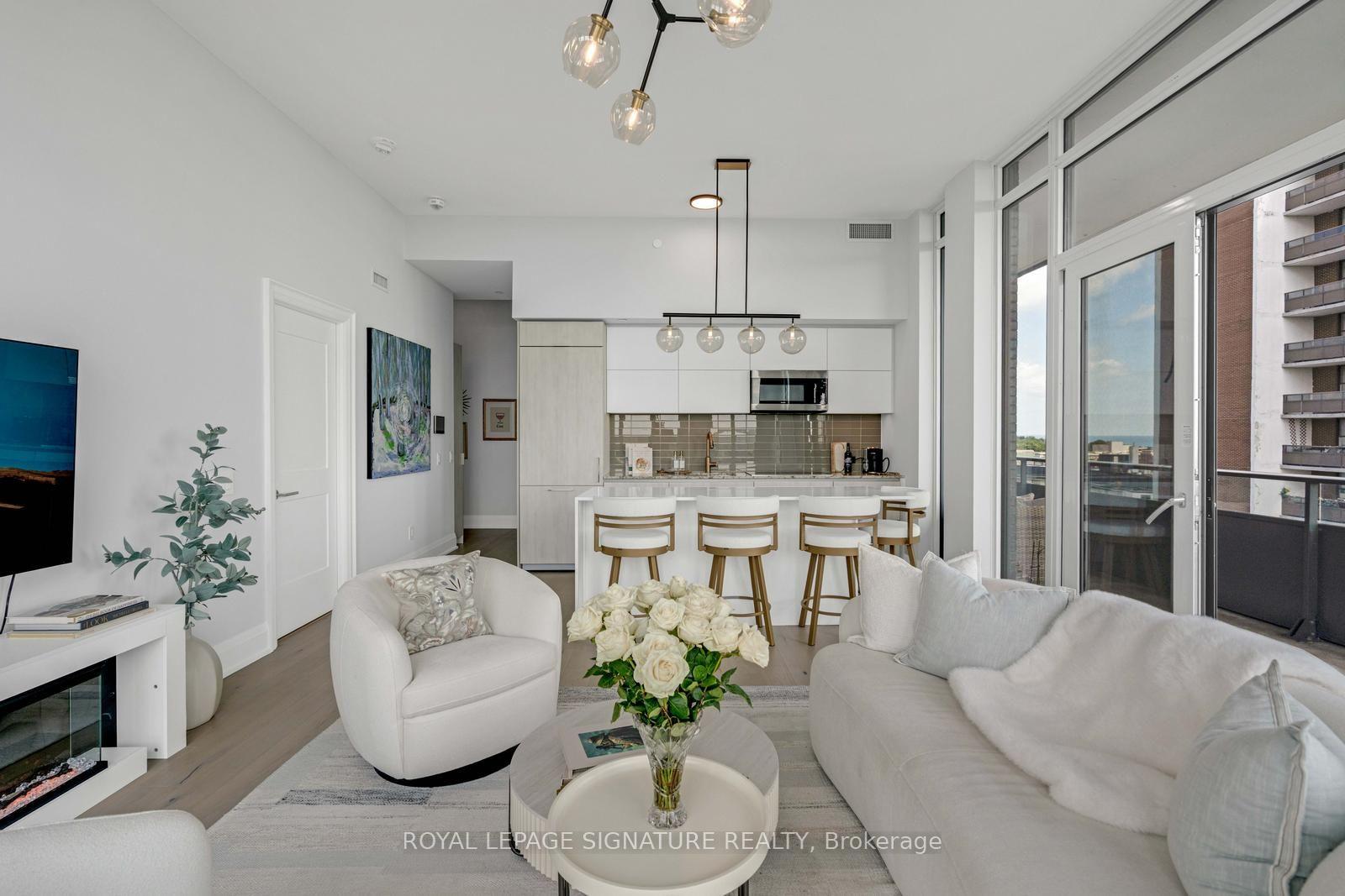 Photo 11 of Unit 1103, 21 Park Street E, Mississauga, Port Credit — HOMEH