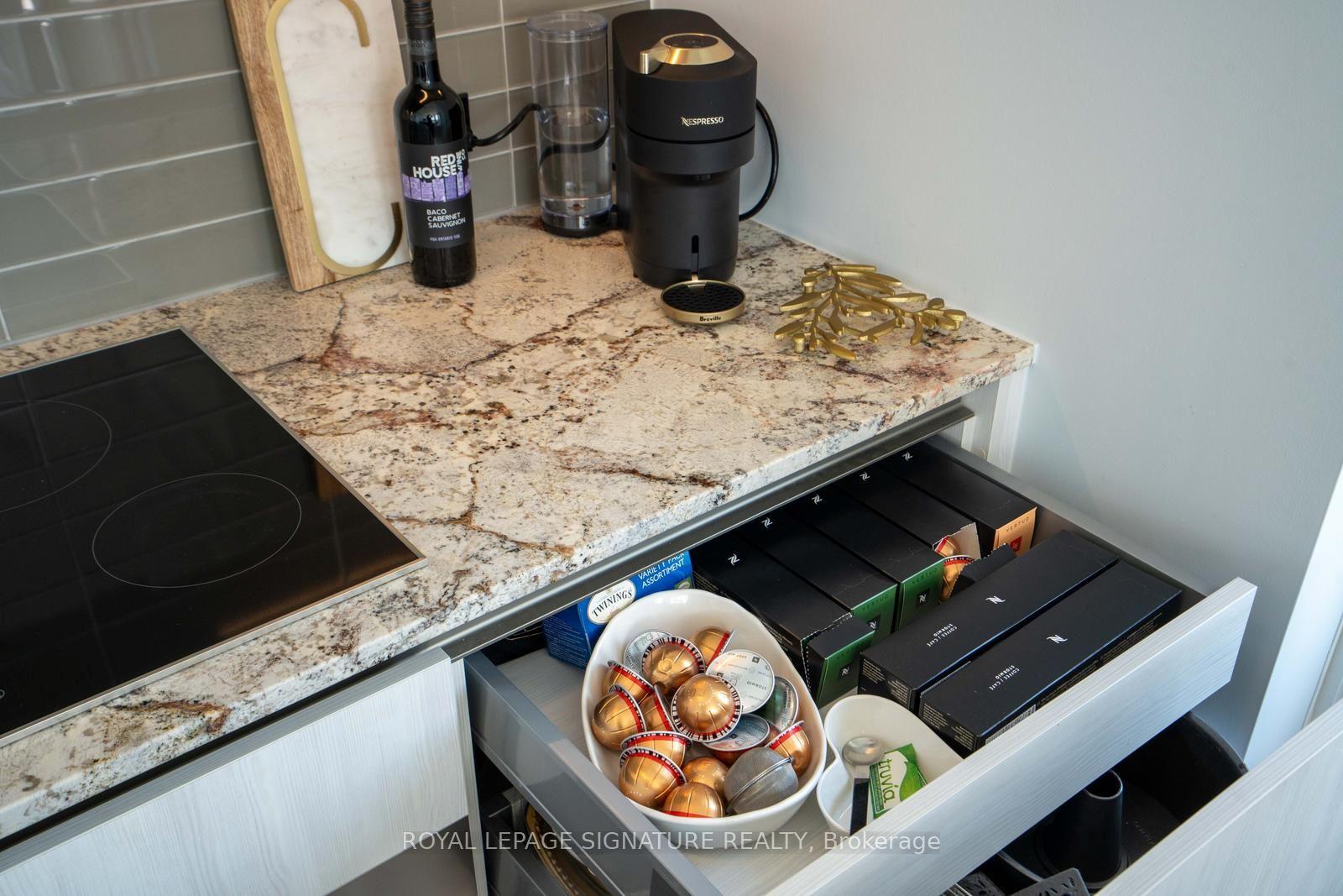 Photo 17 of Unit 1103, 21 Park Street E, Mississauga, Port Credit — HOMEH
