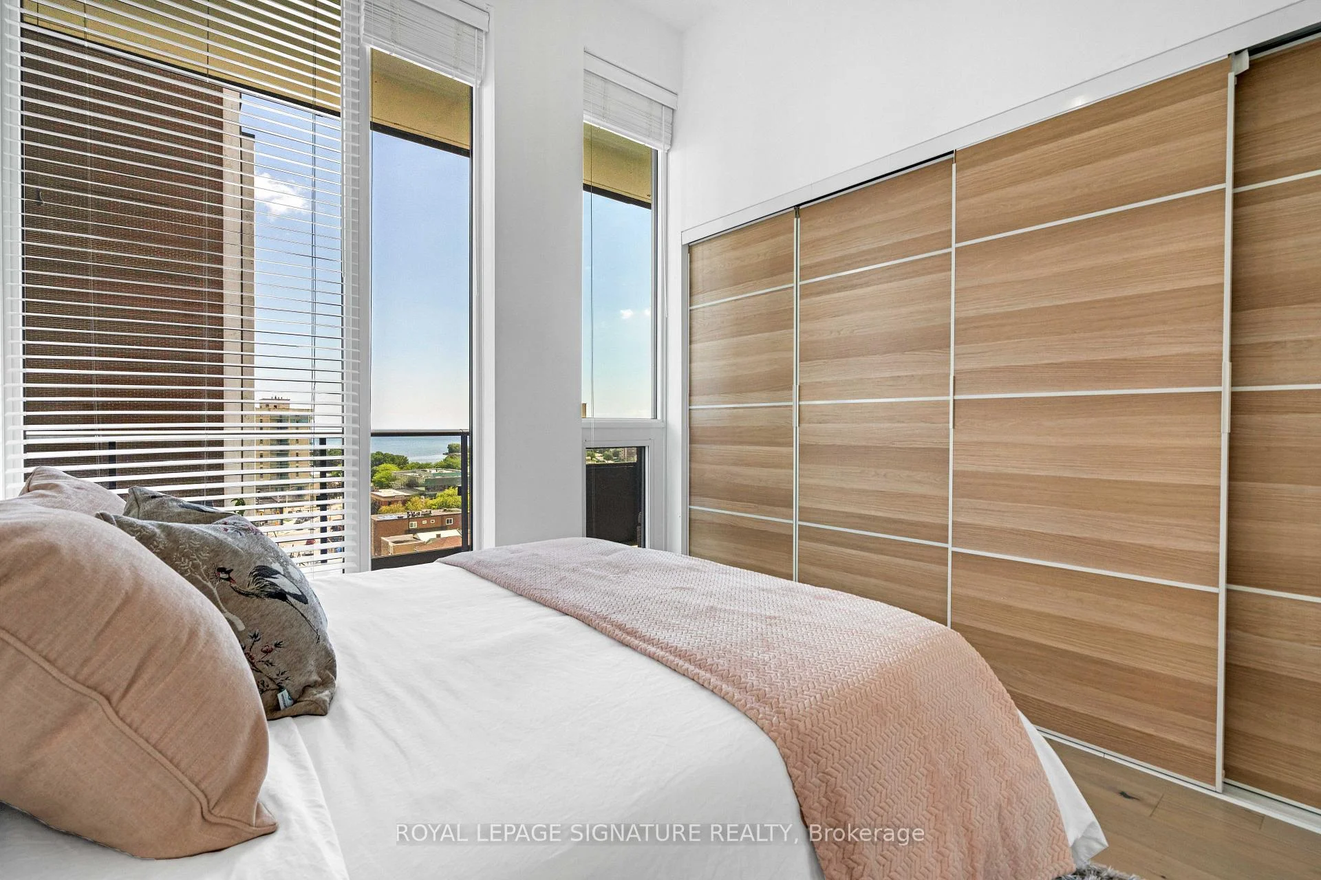 Photo 34 of Unit 1103, 21 Park Street E, Mississauga, Port Credit — HOMEH