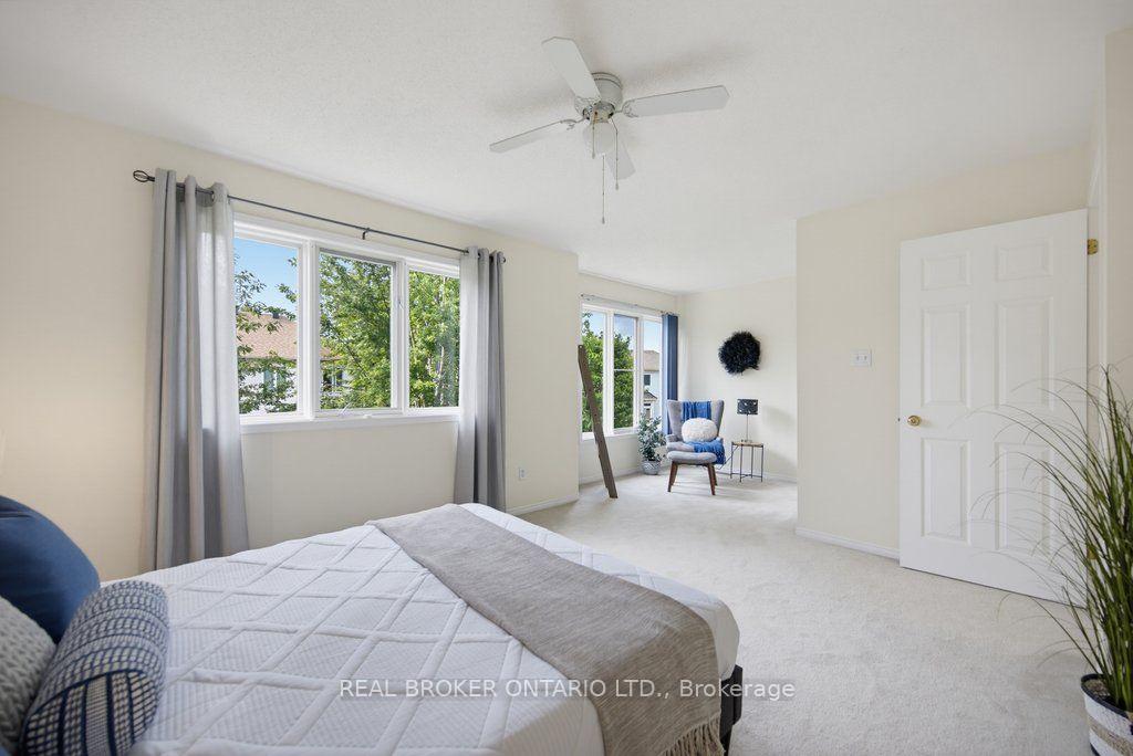 Photo 13 of 2000 Oakbrook Circle, Ottawa, Chapel Hill South - Orleans Village — HOMEH