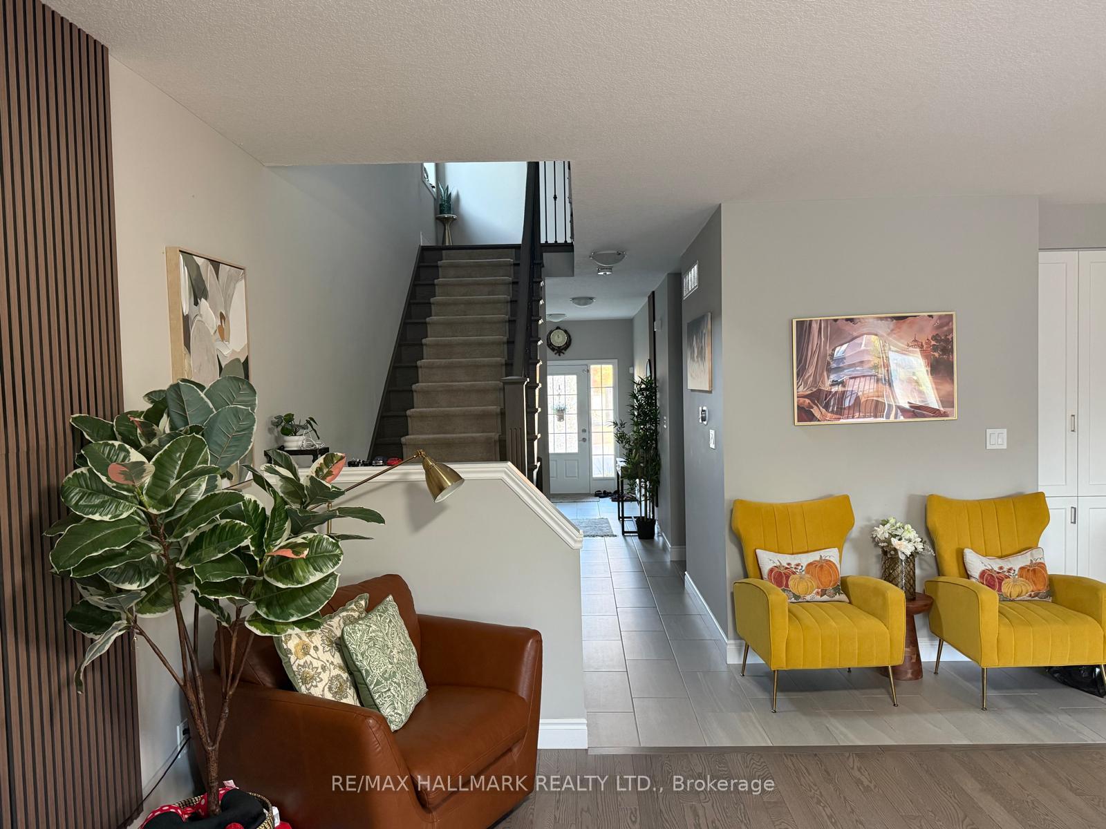Photo 3 of Unit Upper Level (Main & 2nd), 851 Robert Ferrie Drive, Kitchener, Doon South — HOMEH