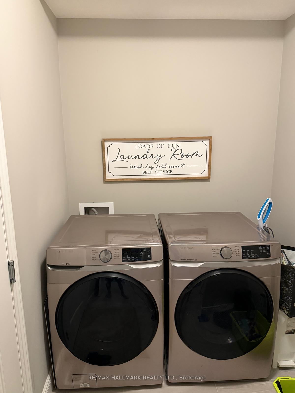 Photo 10 of Unit Upper Level (Main & 2nd), 851 Robert Ferrie Drive, Kitchener, Doon South — HOMEH