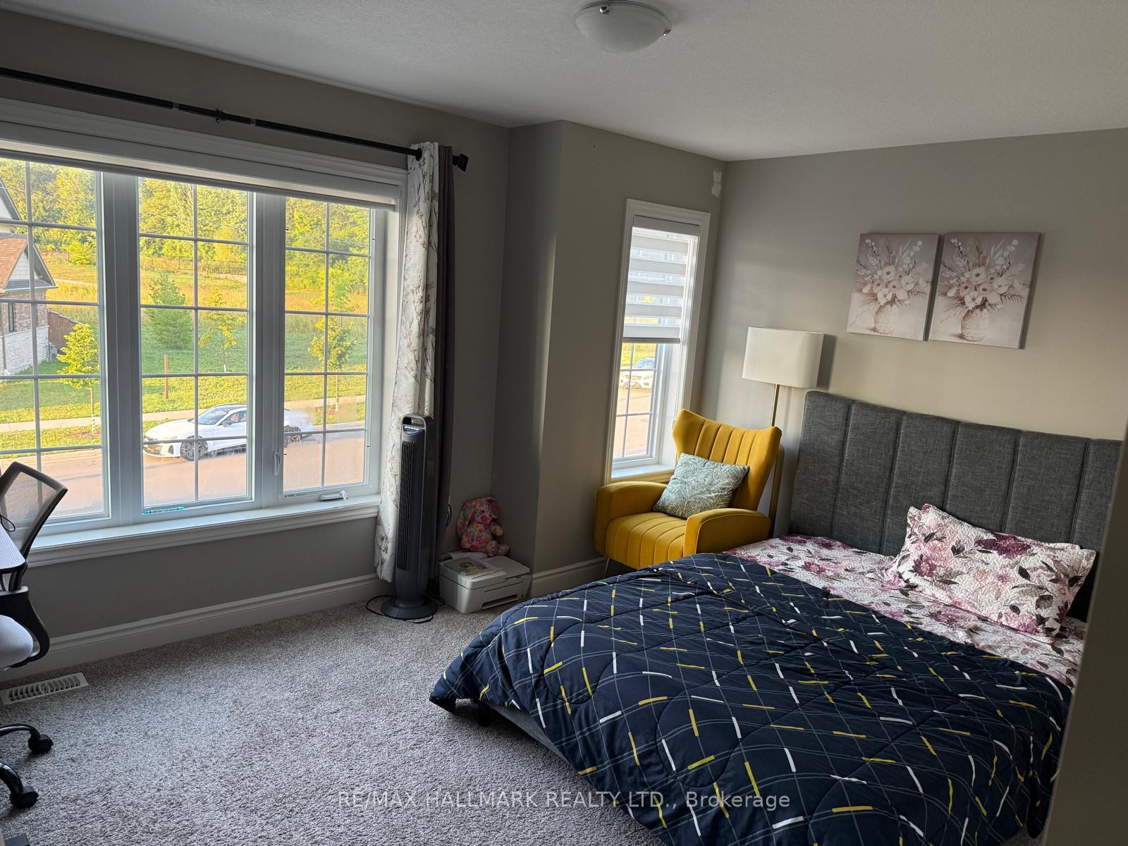 Photo 15 of Unit Upper Level (Main & 2nd), 851 Robert Ferrie Drive, Kitchener, Doon South — HOMEH