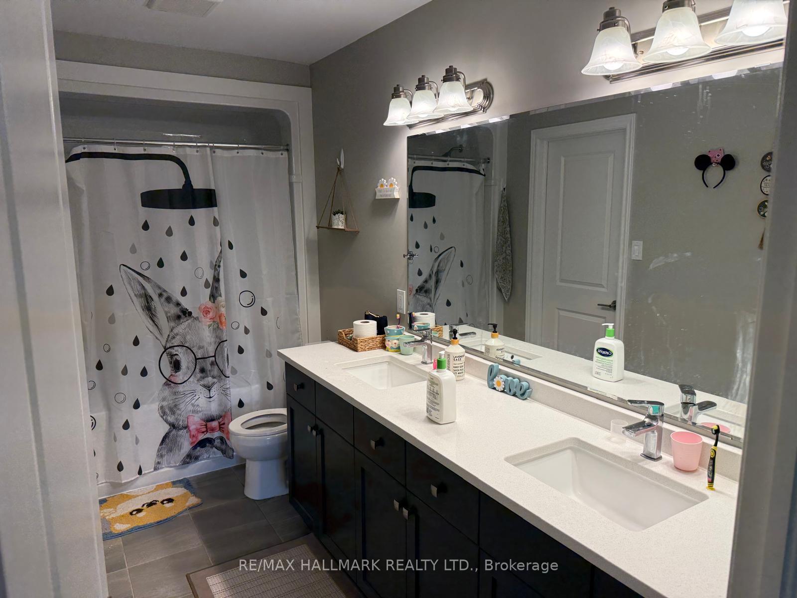 Photo 18 of Unit Upper Level (Main & 2nd), 851 Robert Ferrie Drive, Kitchener, Doon South — HOMEH