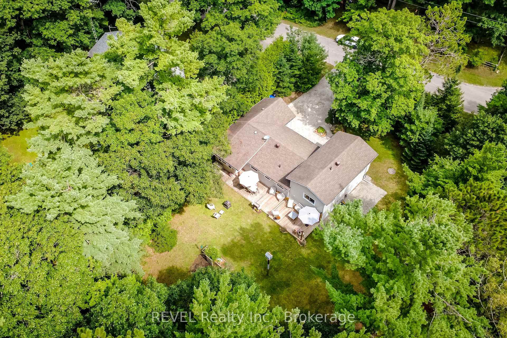 Photo 41 of 34 Trout Lane, Tiny, Rural Tiny — HOMEH