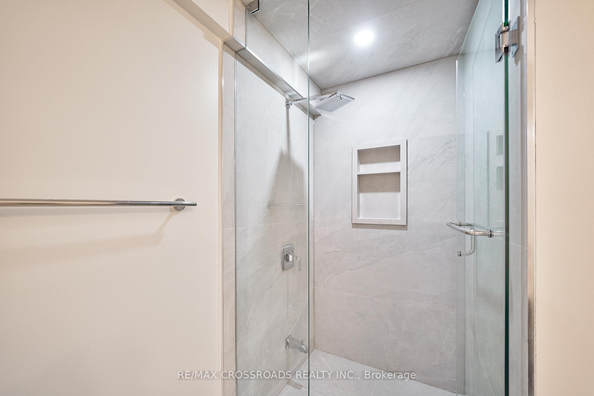 Photo 18 of Unit Lower, 67 Medland Avenue, Whitby, Williamsburg — HOMEH
