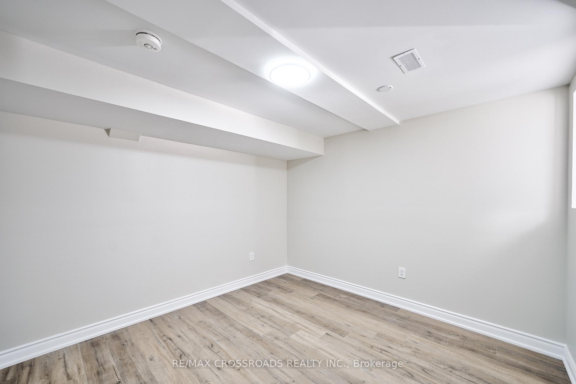 Photo 25 of Unit Lower, 67 Medland Avenue, Whitby, Williamsburg — HOMEH
