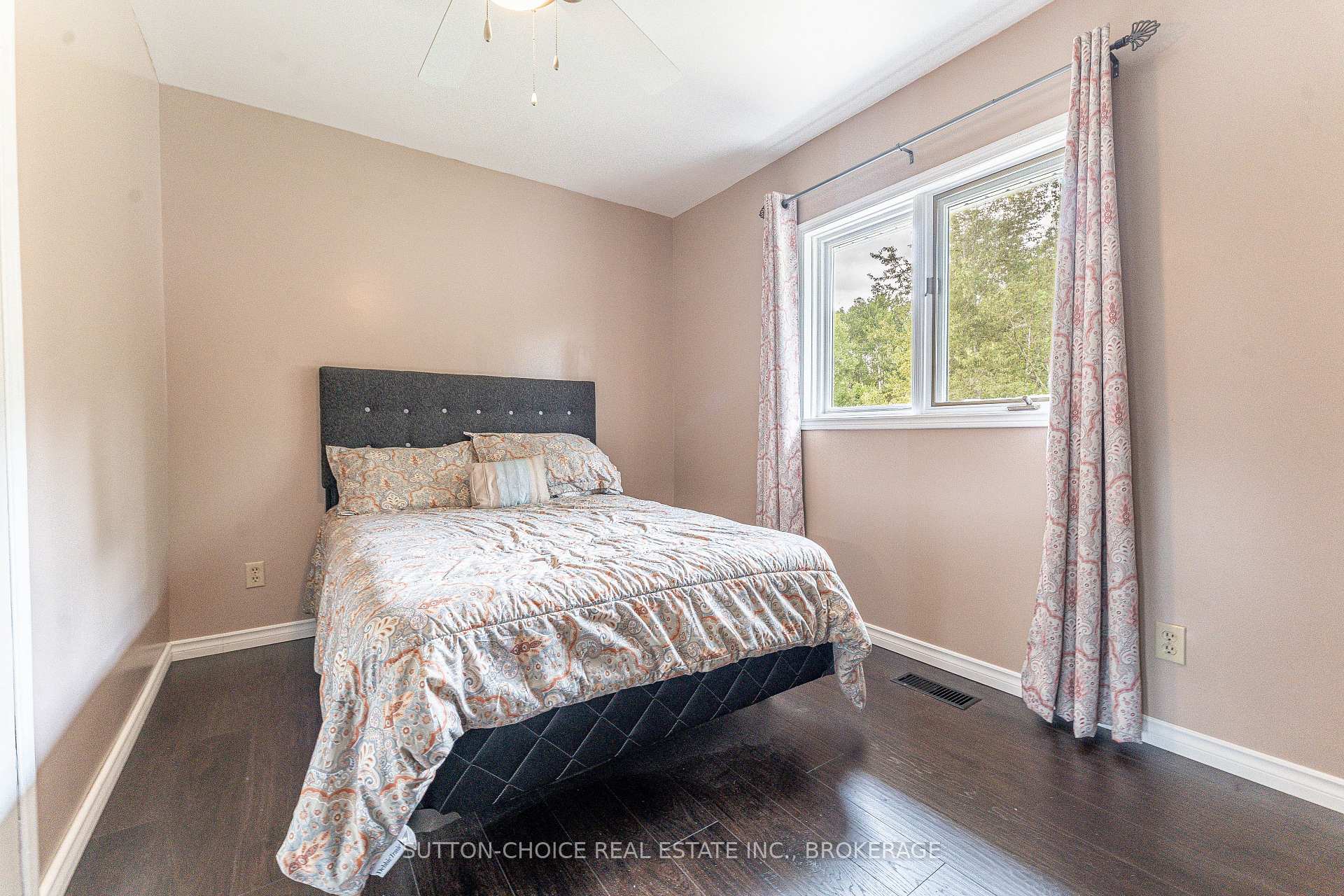 Photo 17 of 246 Yonge Street, Bonfield — HOMEH