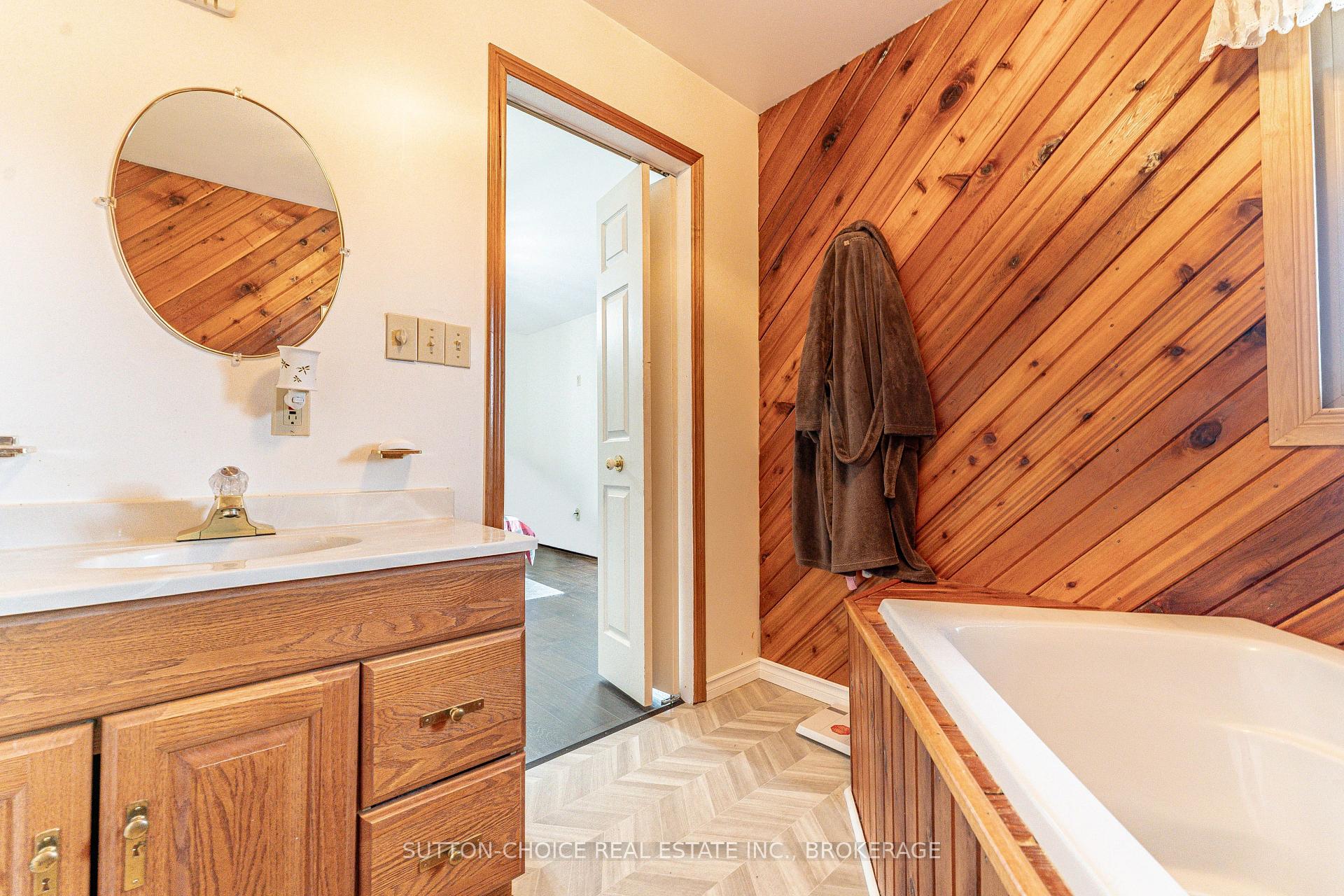 Photo 22 of 246 Yonge Street, Bonfield — HOMEH