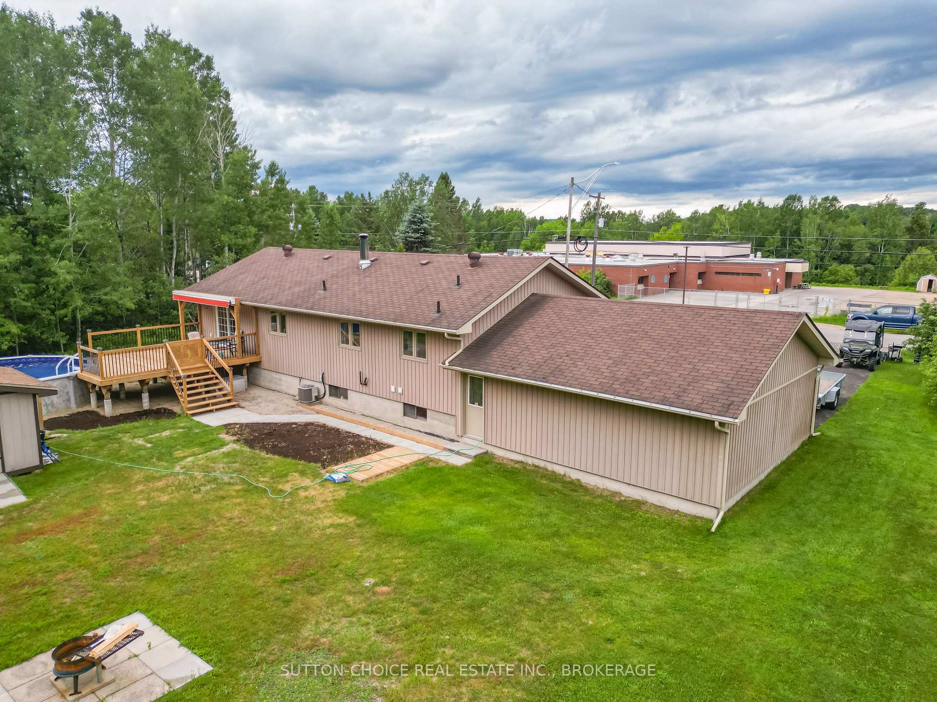 Photo 33 of 246 Yonge Street, Bonfield — HOMEH