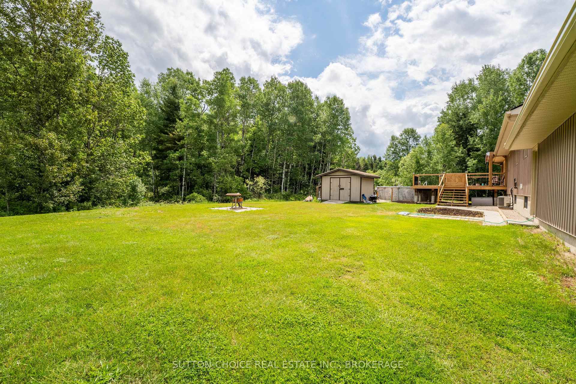 Photo 35 of 246 Yonge Street, Bonfield — HOMEH
