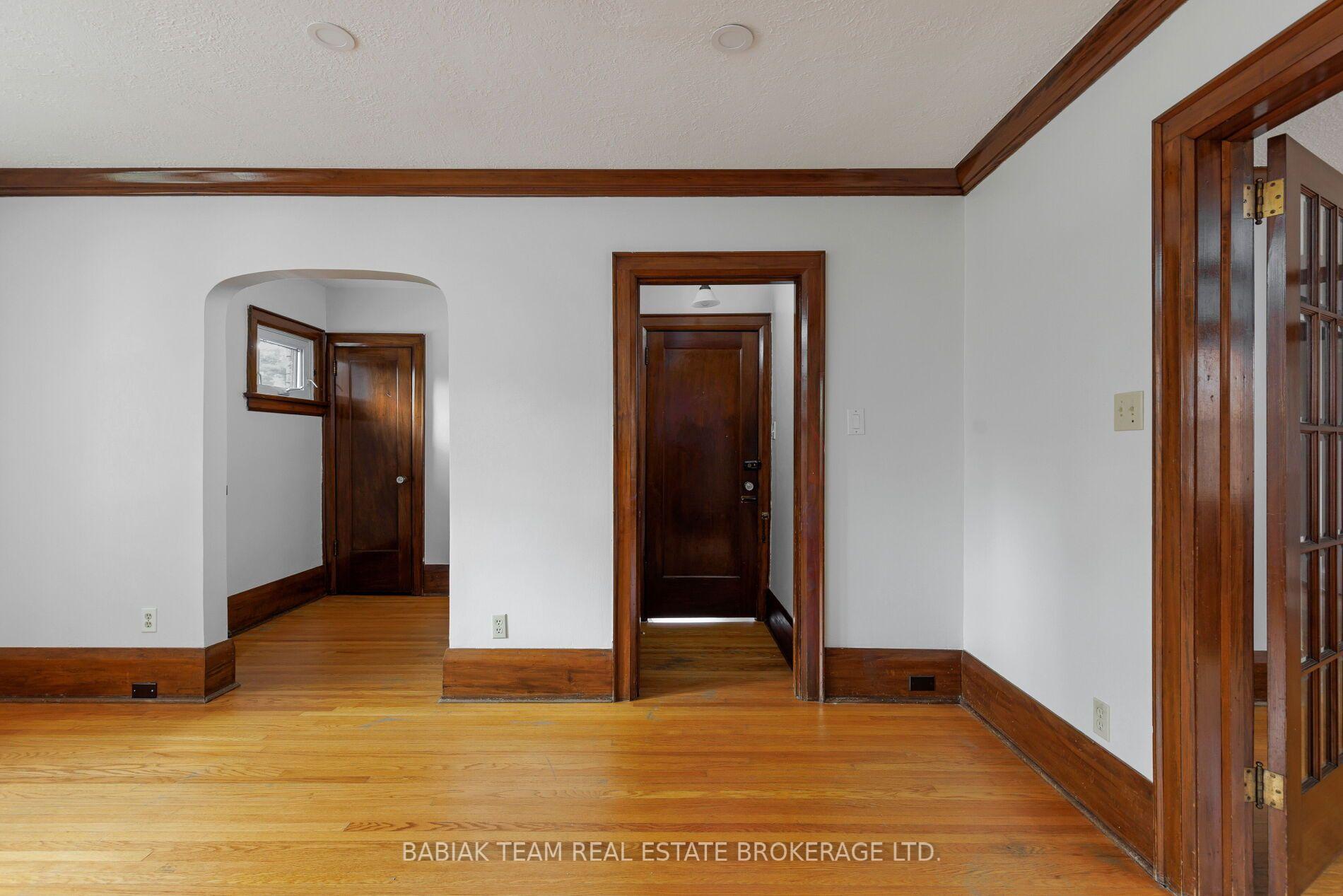 Photo 23 of 93 Glendonwynne Road, Toronto, High Park North — HOMEH