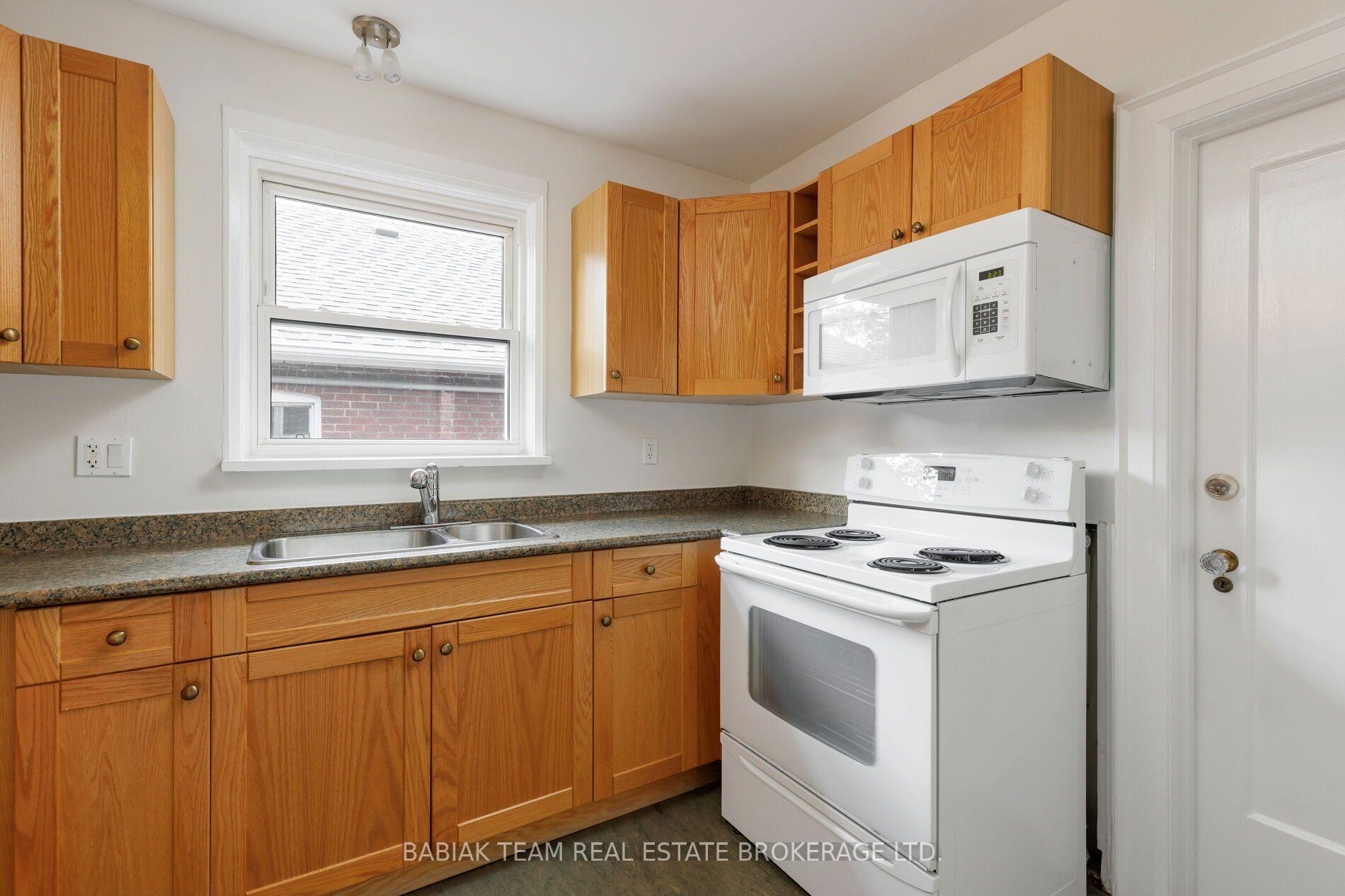 Photo 27 of 93 Glendonwynne Road, Toronto, High Park North — HOMEH