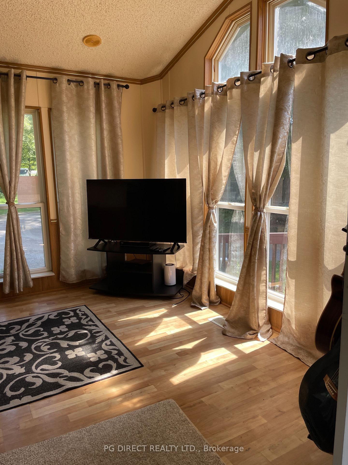 Photo 4 of Unit 25, 116 Cedardale Road, Brighton, Rural Brighton — HOMEH