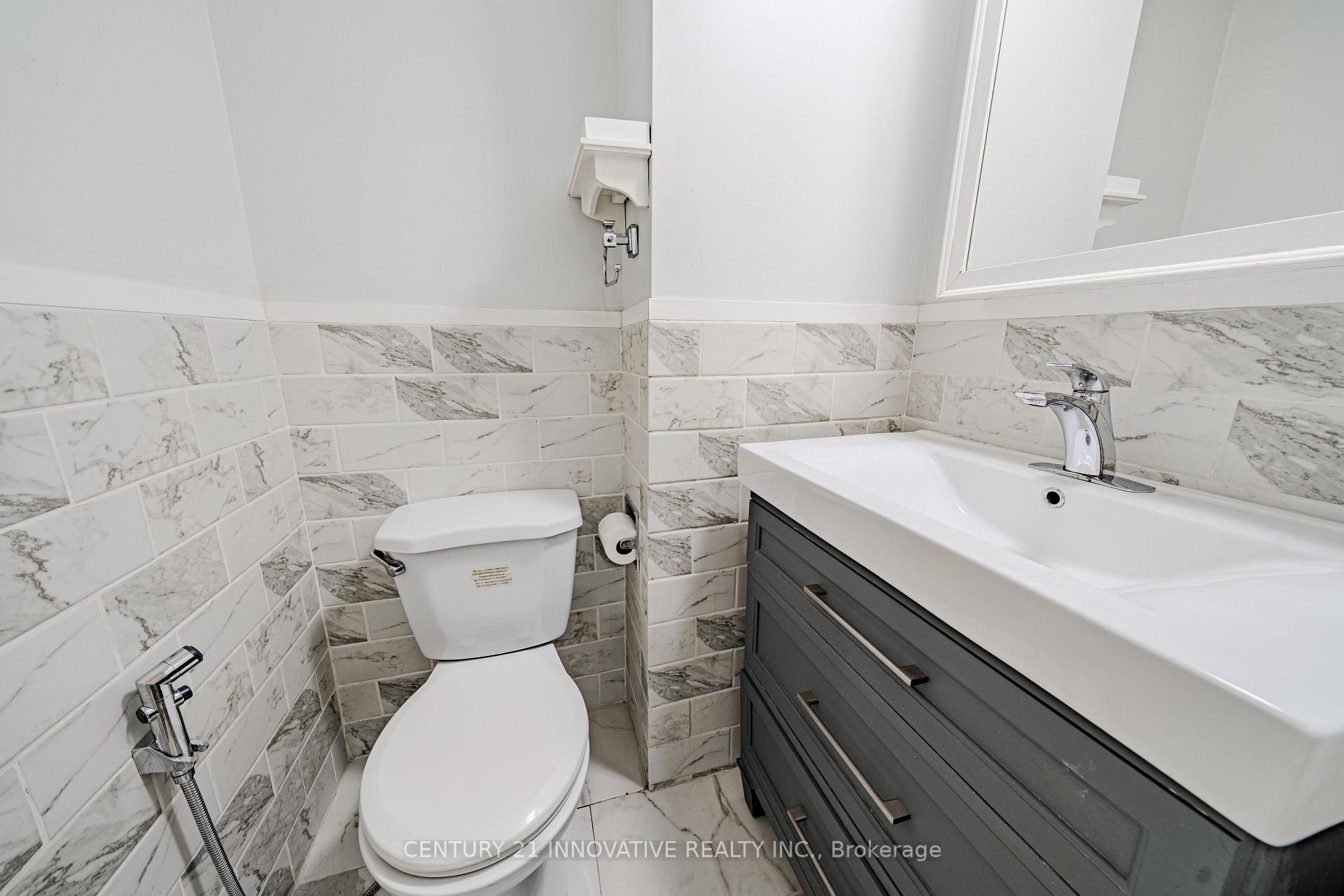 Photo 16 of 93 William Honey Crescent, Markham, Middlefield — HOMEH
